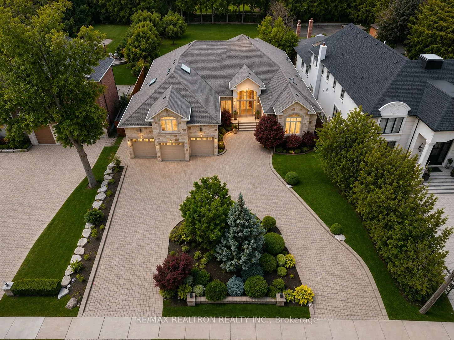 Detached Home For Sale | N13604566