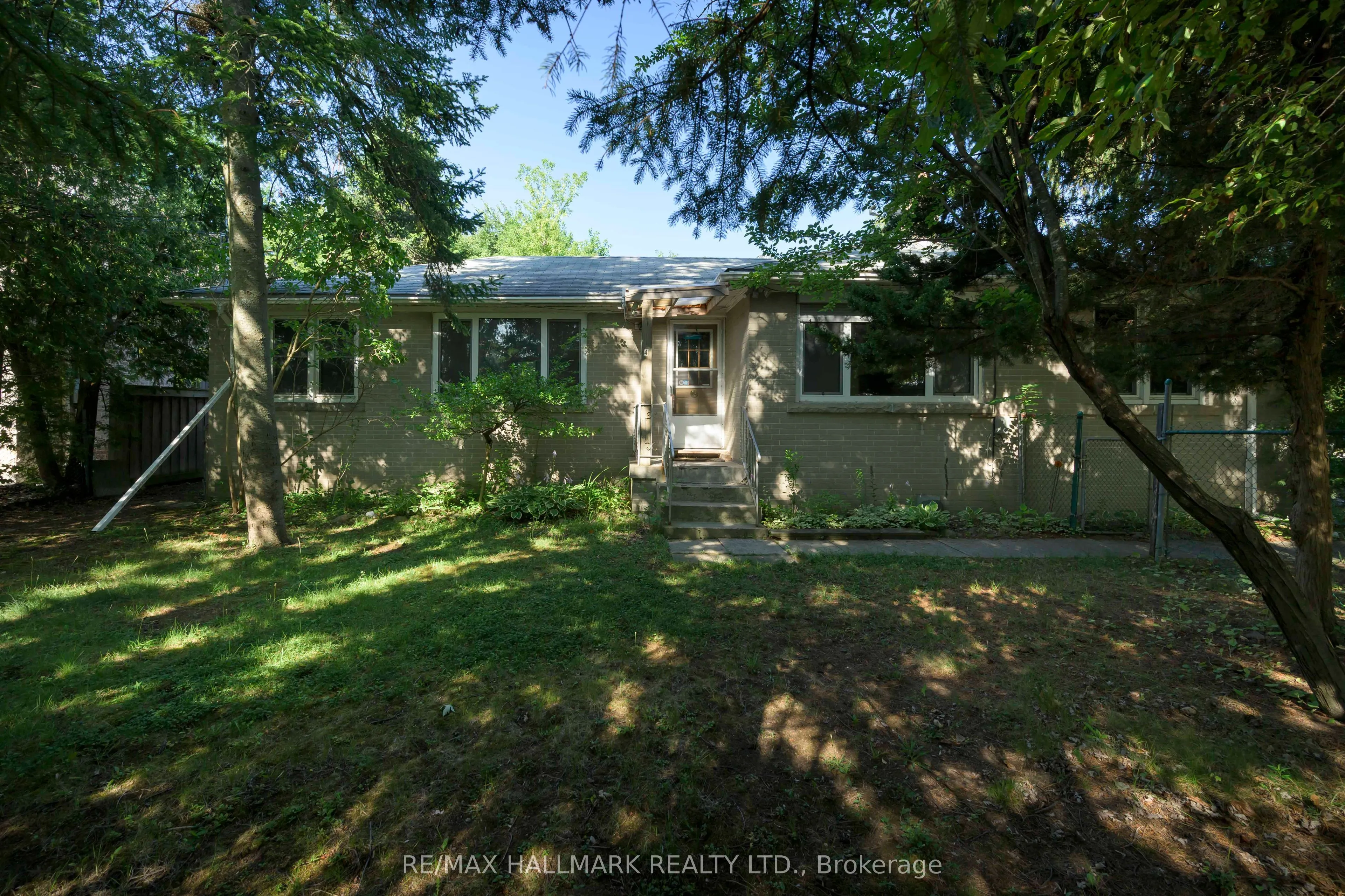Detached Home For Sale | N13607956