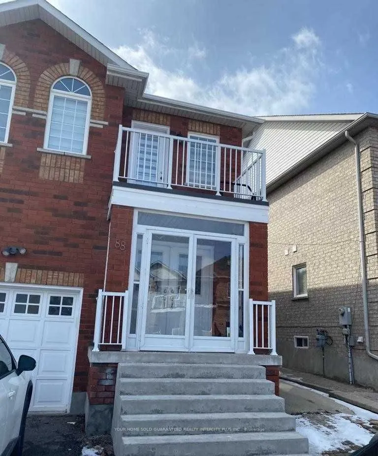 Semi-Detached Home For Lease | N13609616