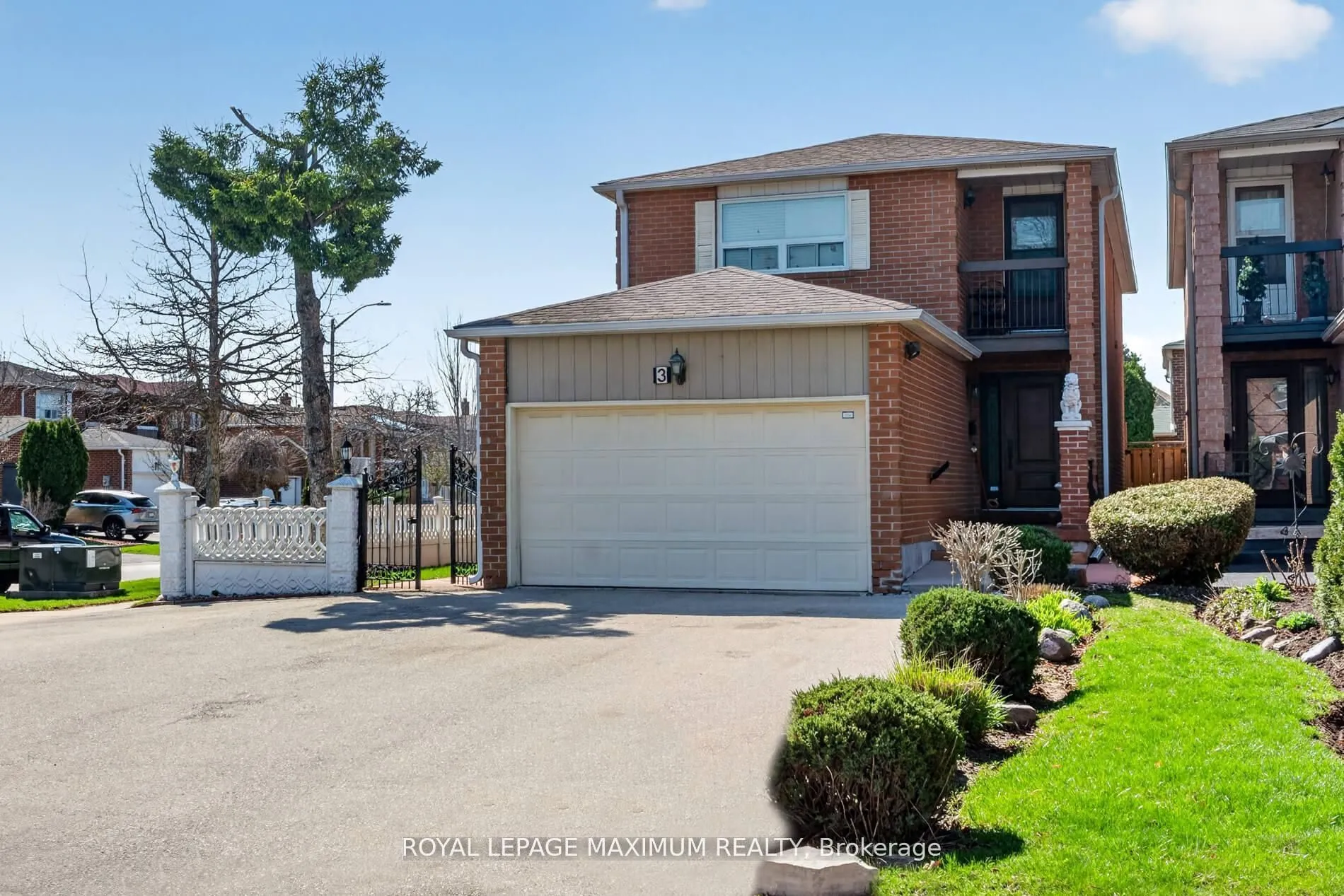 Detached Home For Sale | N13610832