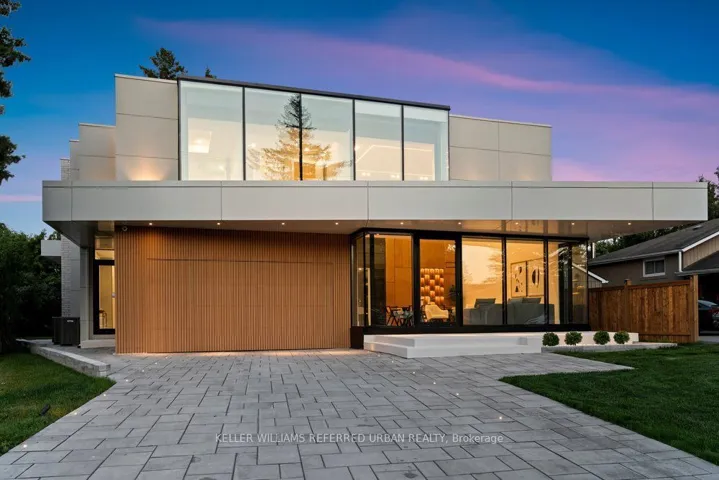 11 Knowles Crescent, Aurora, ON L4G 1Z6