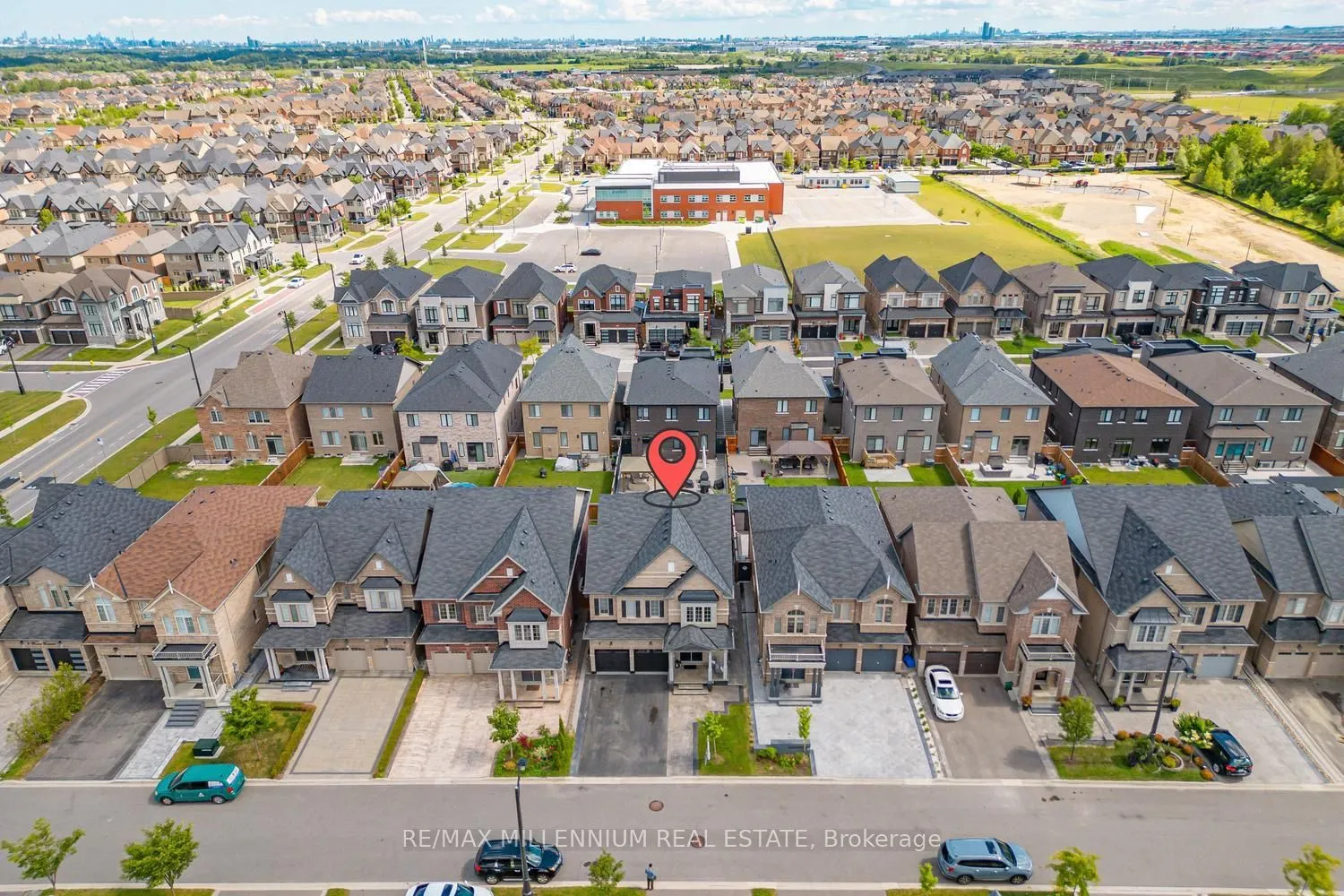 Detached Home For Sale | N13614920