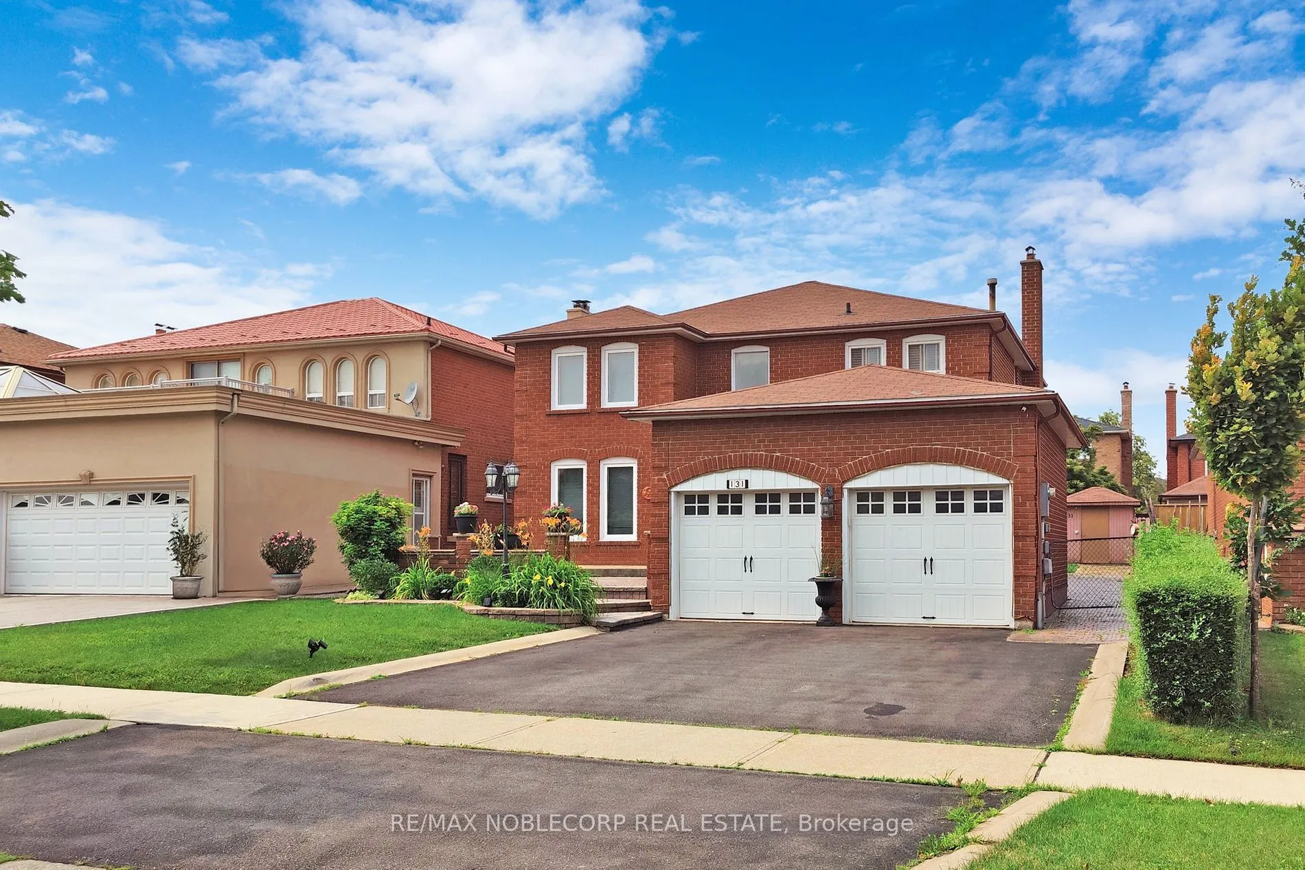 Detached Home For Lease | N13616272