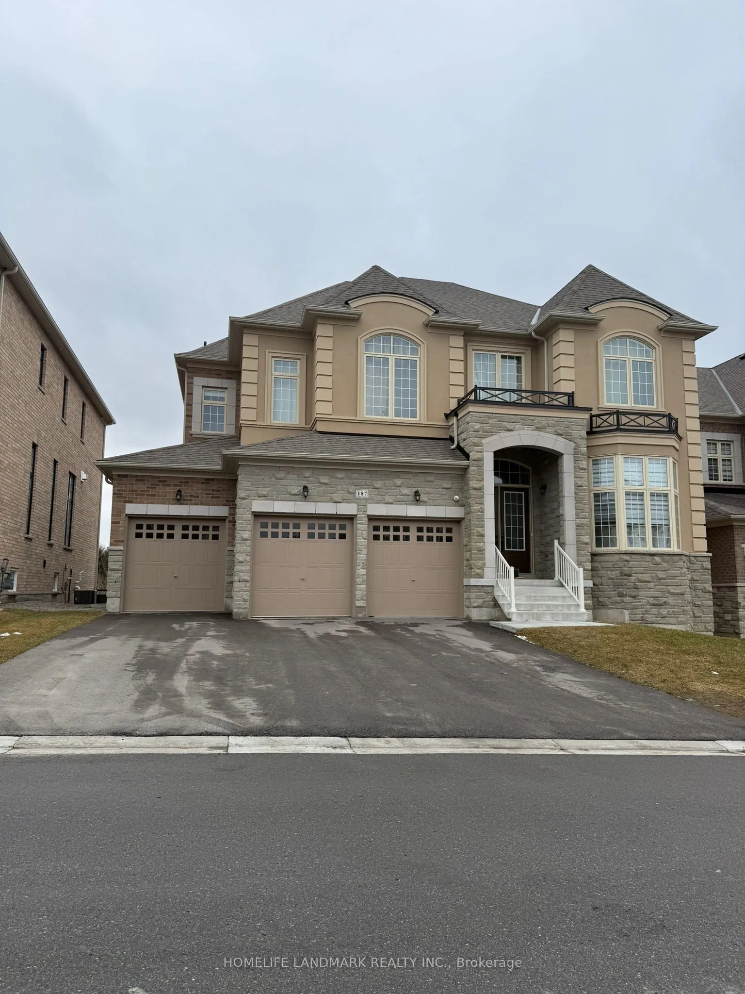 Detached Home For Lease | N13623530