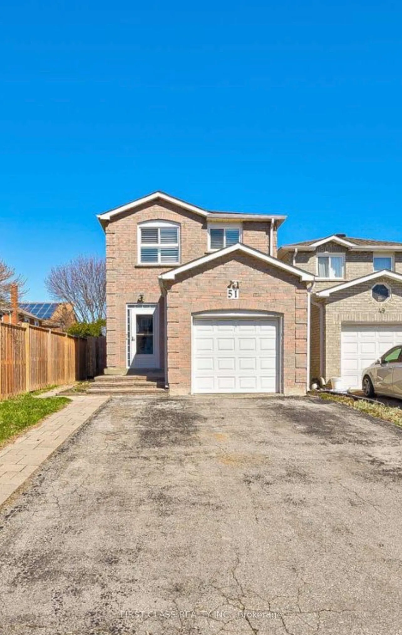 Detached Home For Lease | N13624074