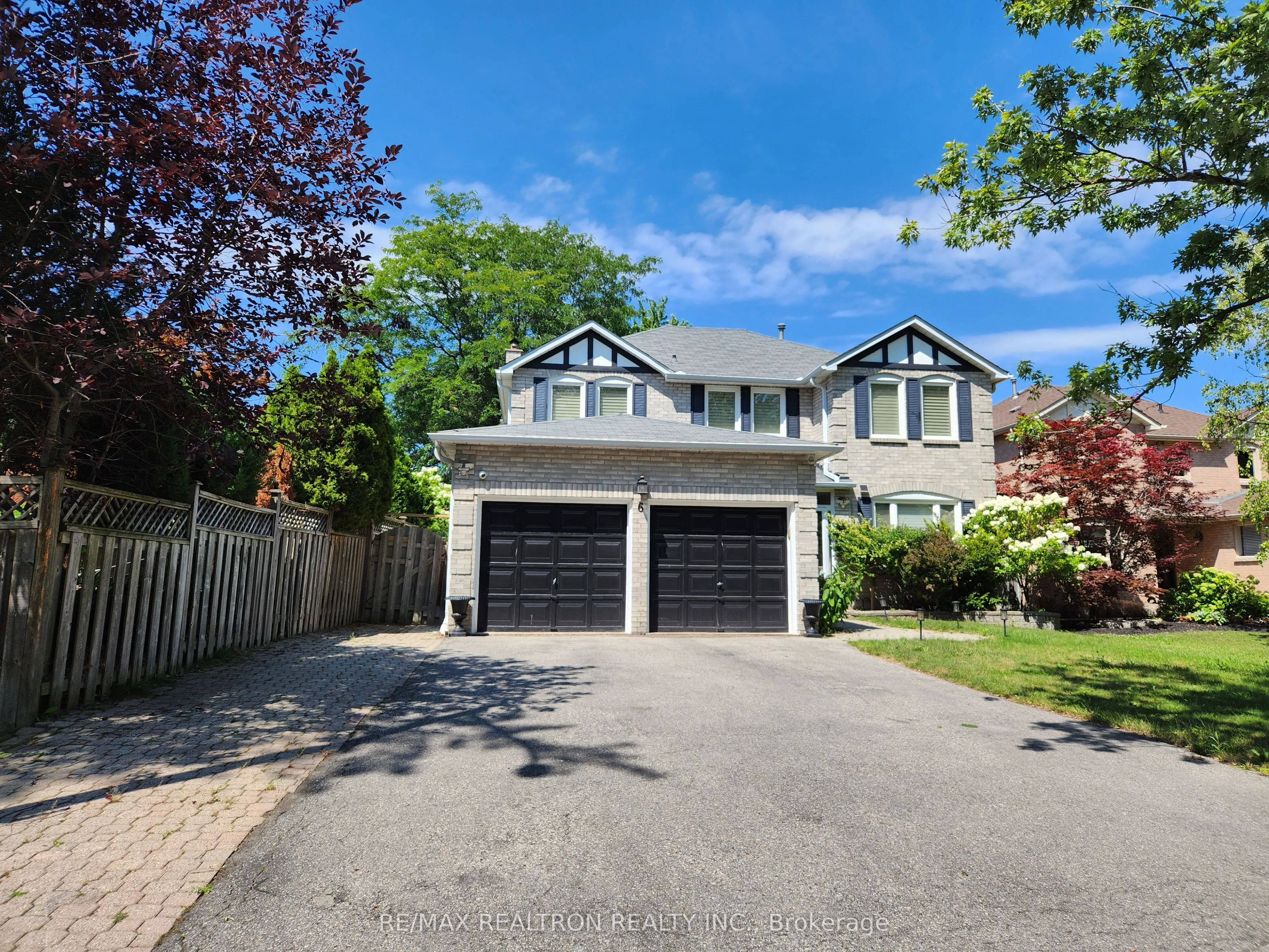 Detached Home For Lease | N13625418