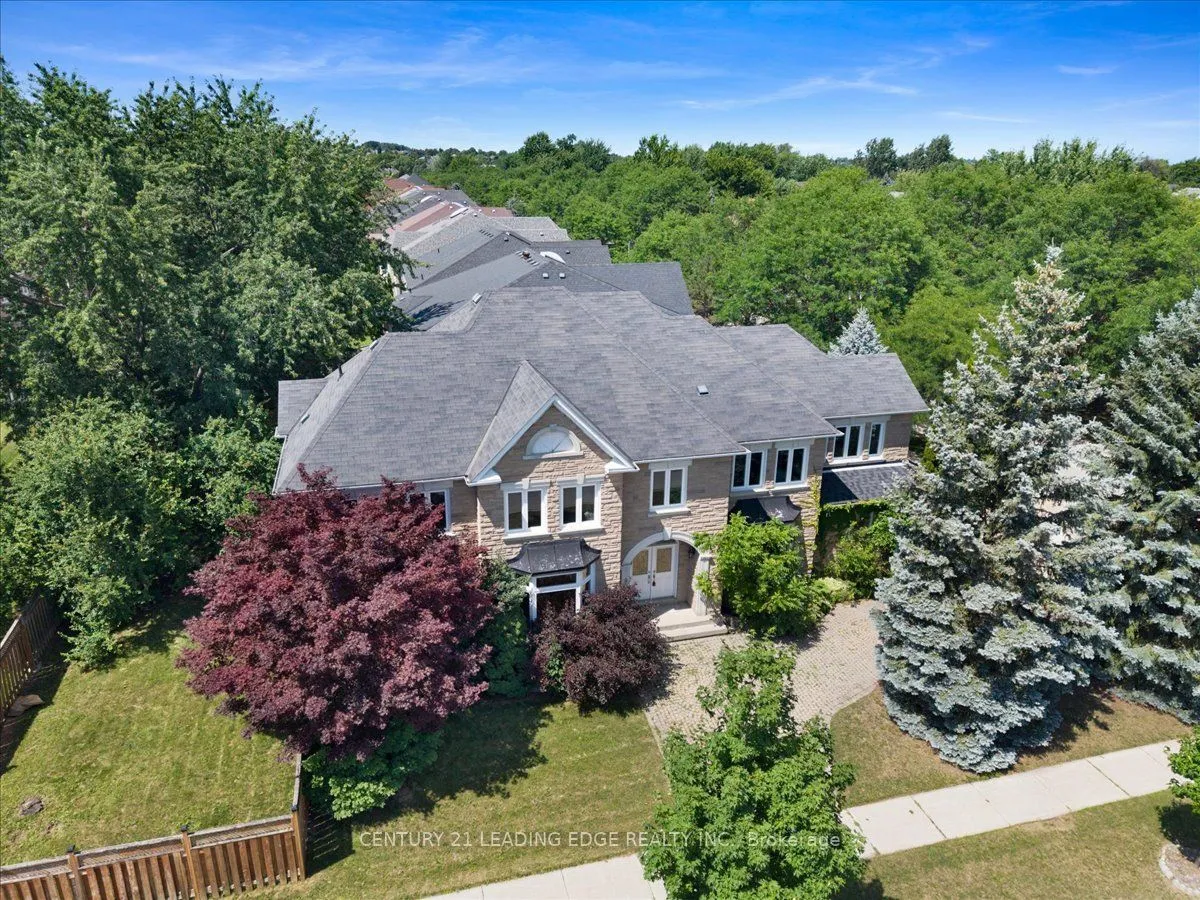 Detached Home For Sale | N13638596