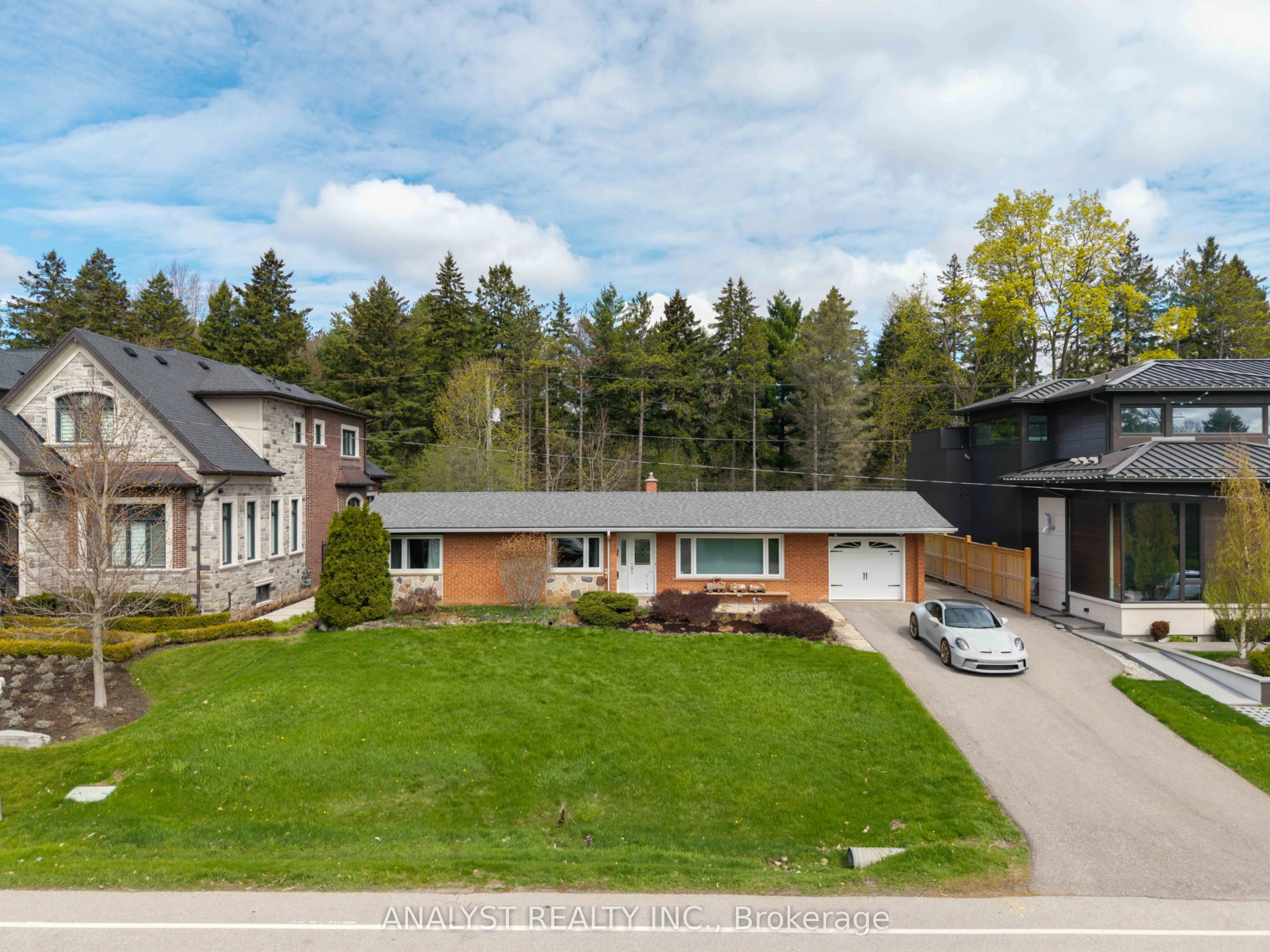 Detached Home For Lease | N13646002