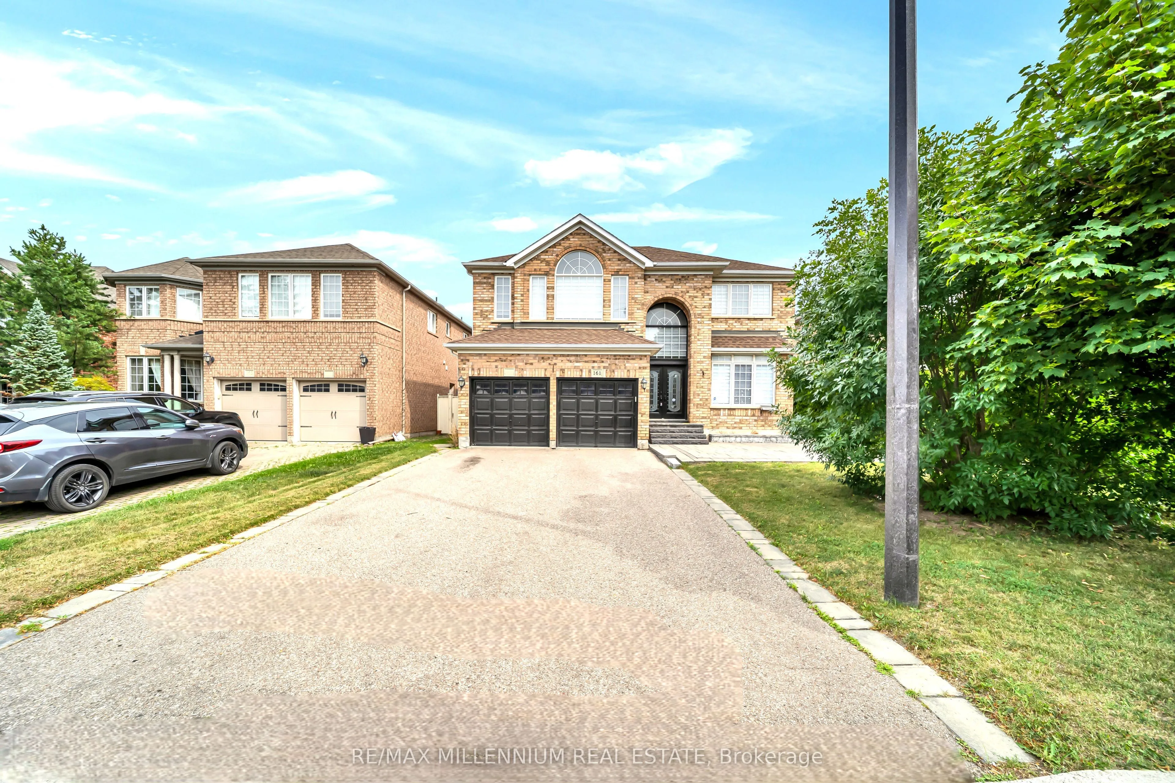 Detached Home For Lease | N13647836