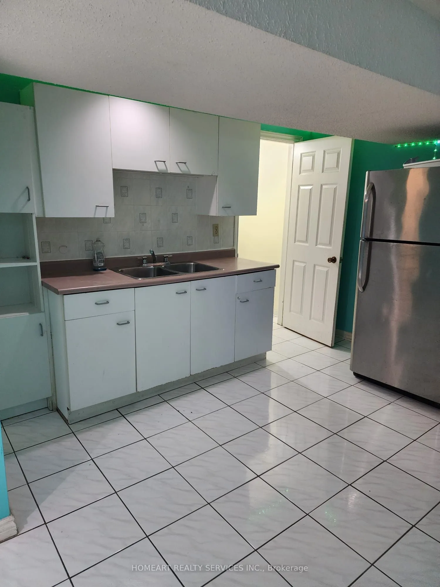 Detached Home For Lease | N13653176