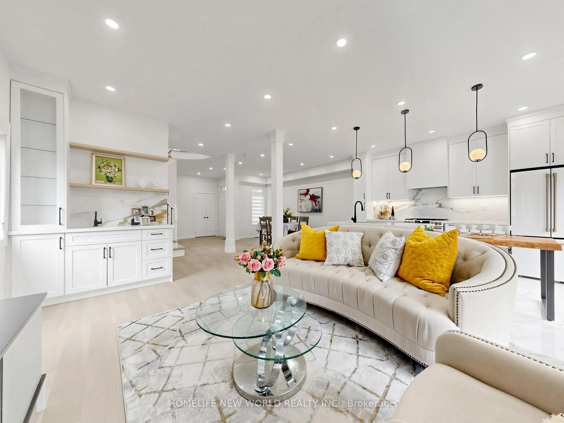 Detached Home For Sale | N13653456