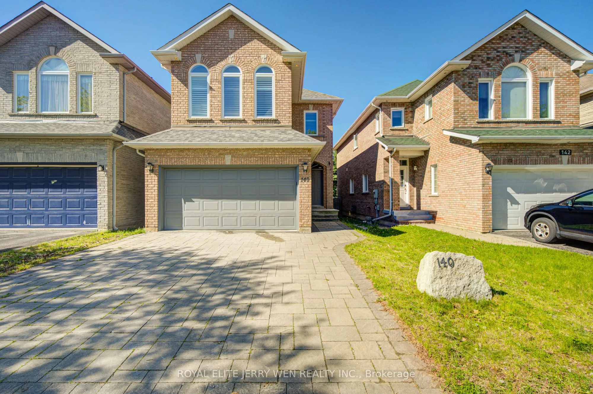 Detached Home For Sale | N13653608