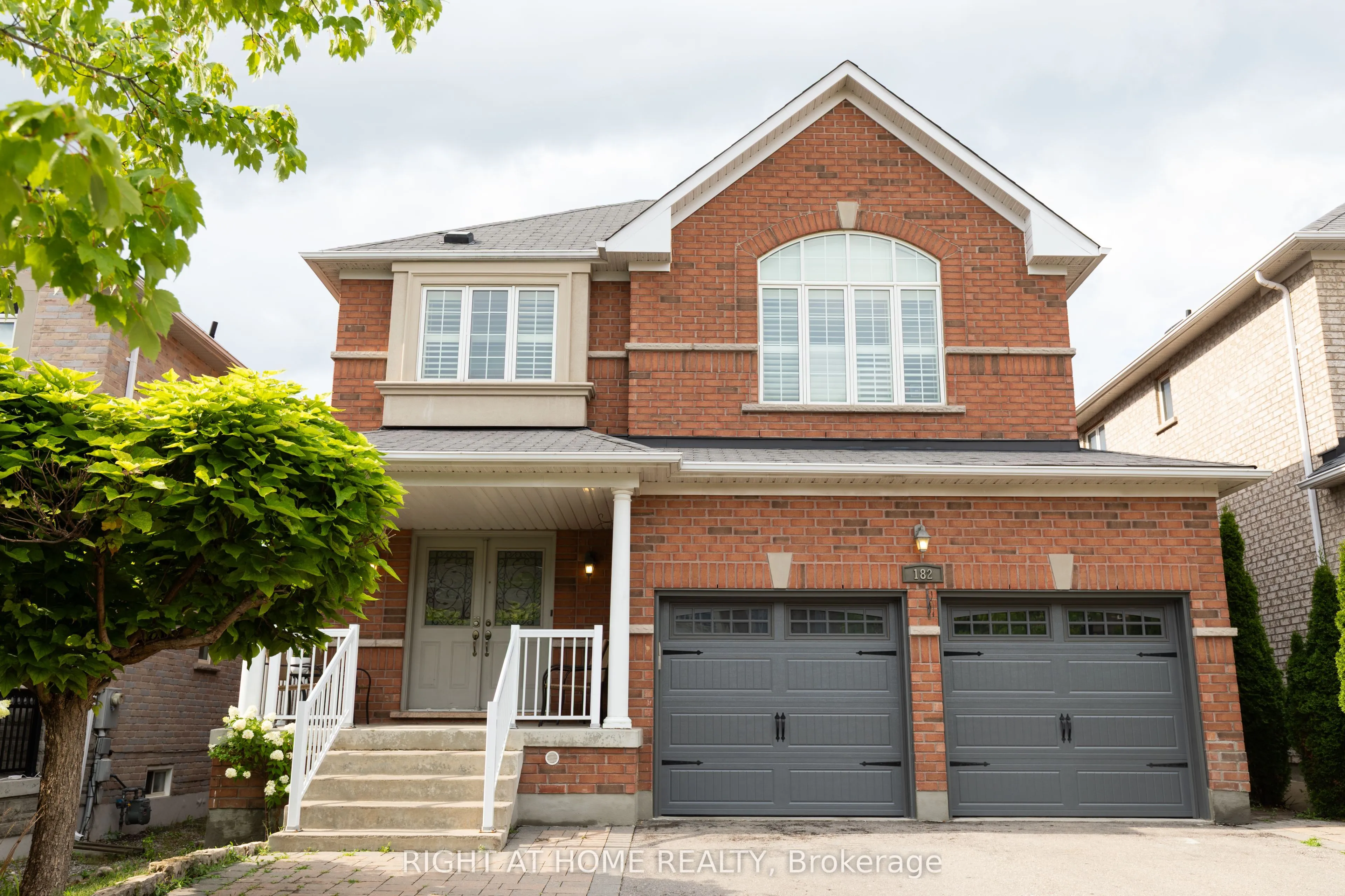 Detached Home For Sale | N13660396