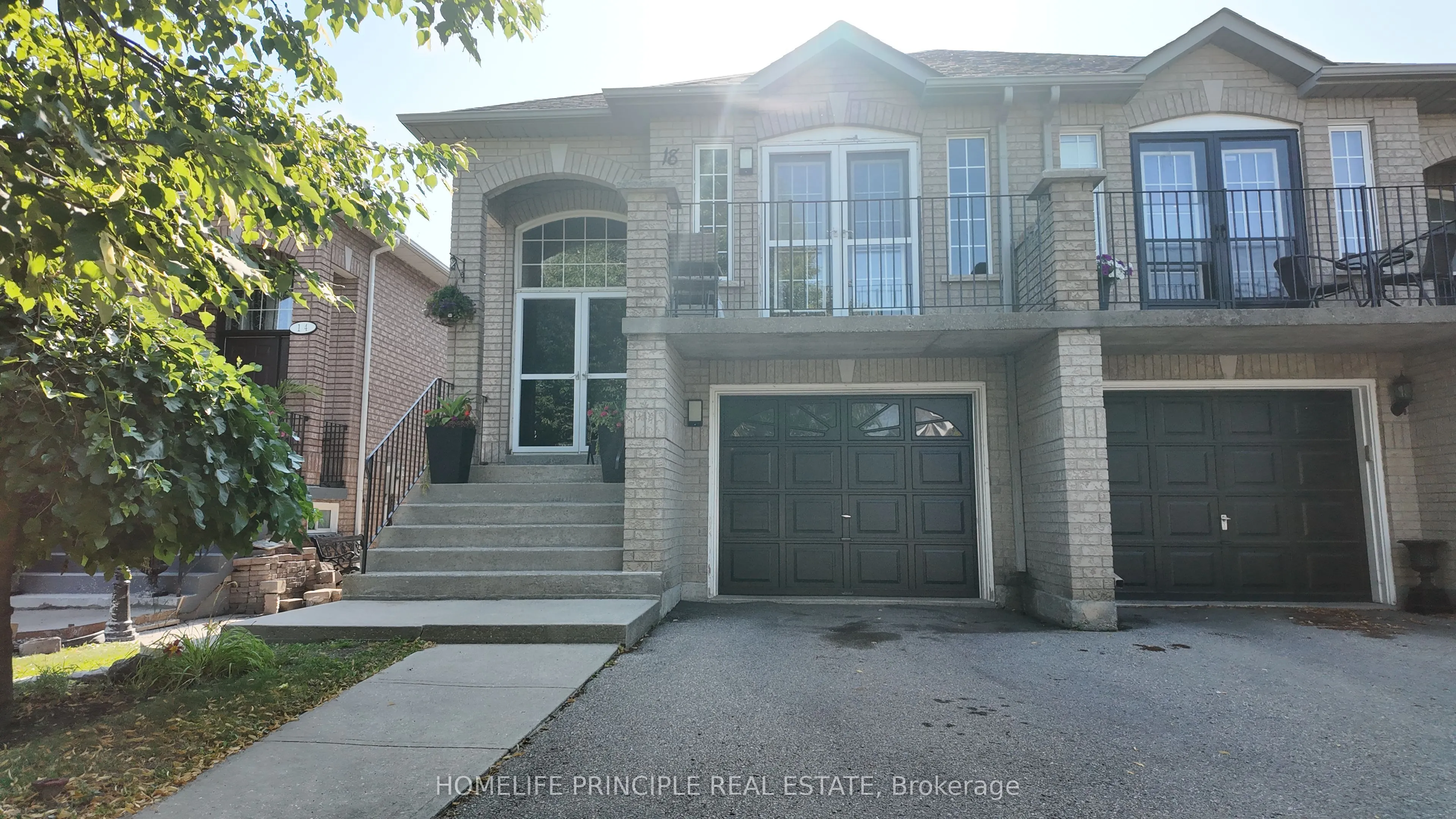 Semi-Detached Home For Sale | N13663516