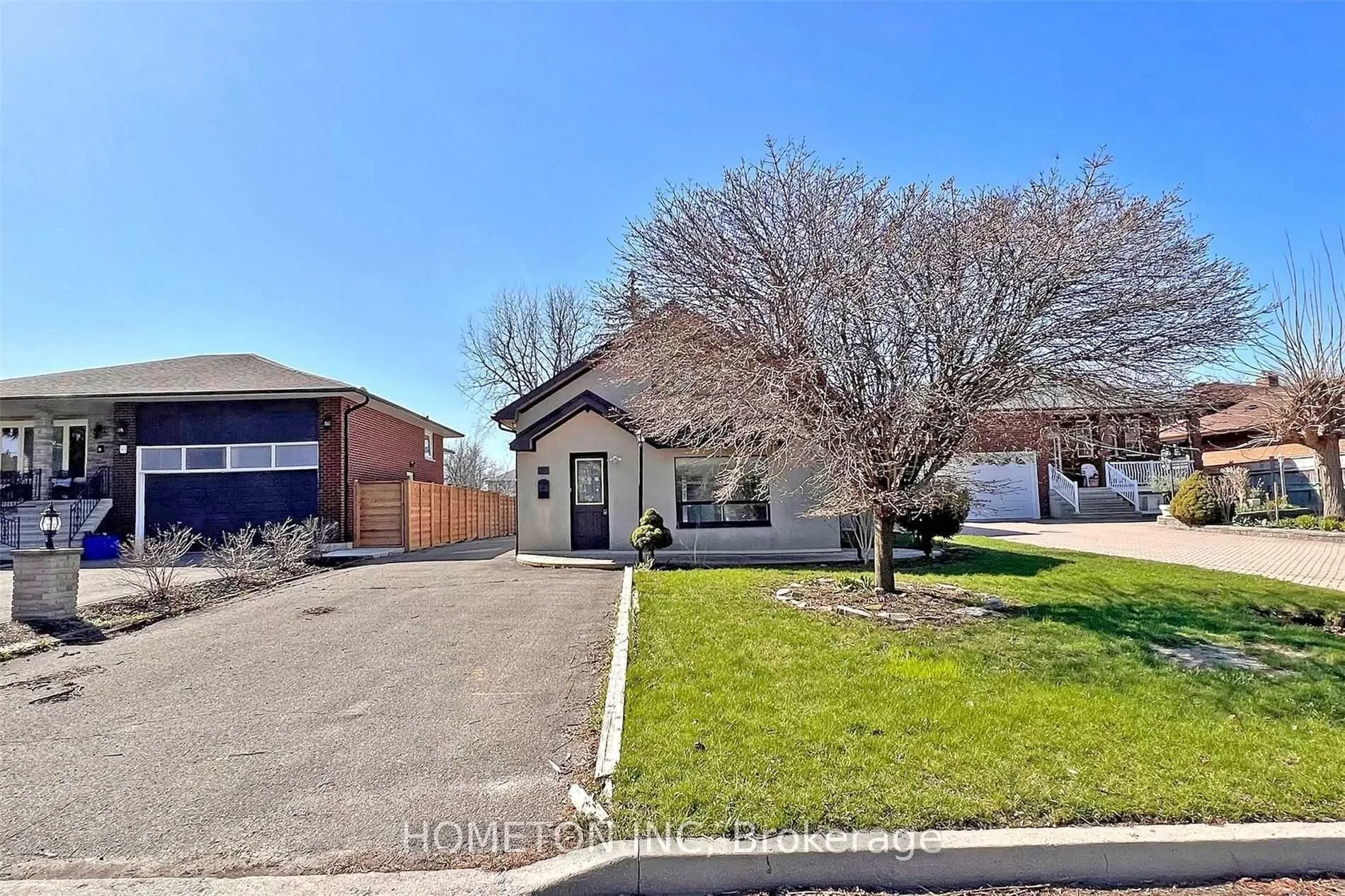 Detached Home For Sale | N13670454