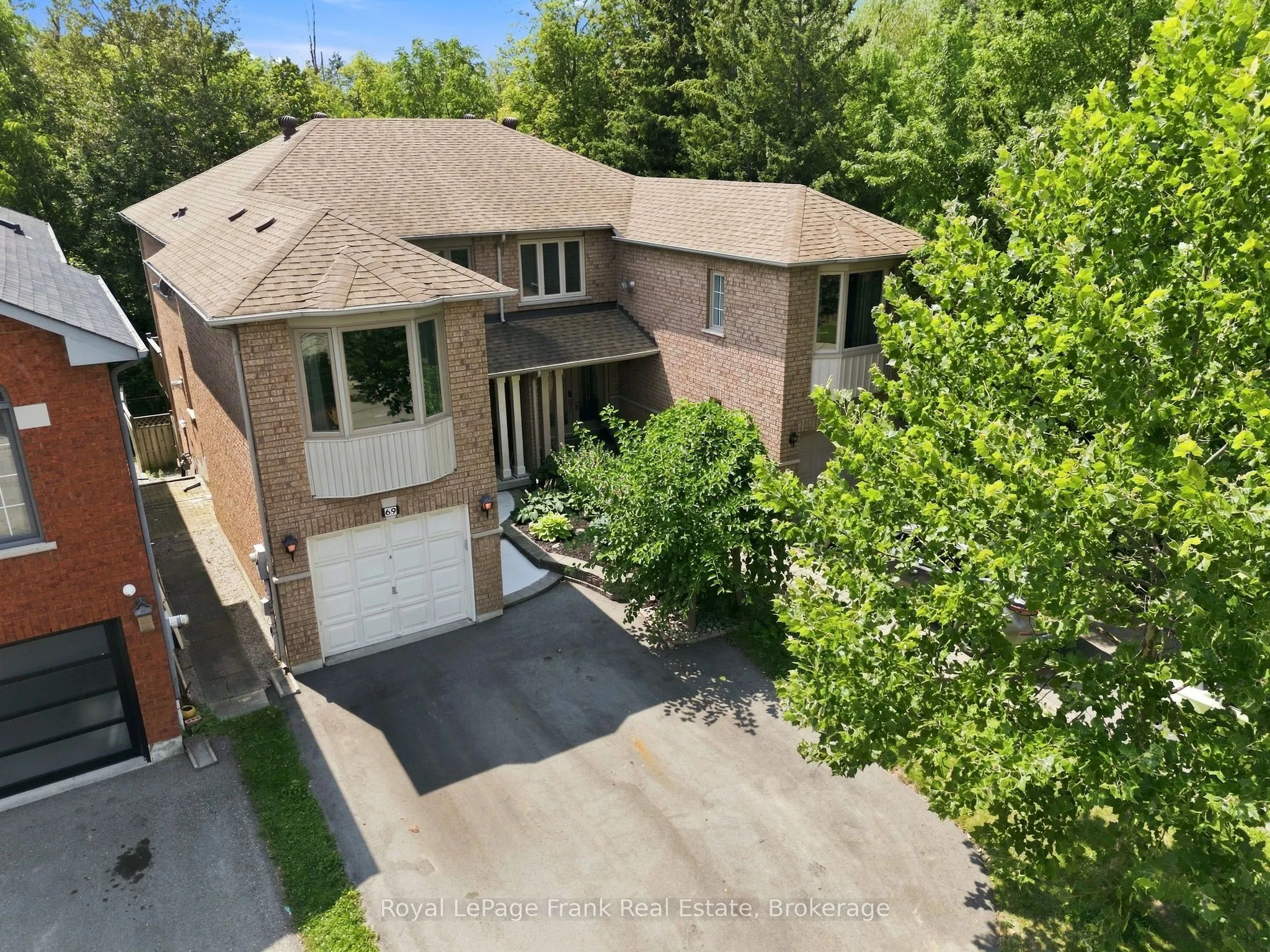 Semi-Detached Home For Sale | N13671292