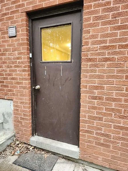 Detached Home For Lease | N13672688