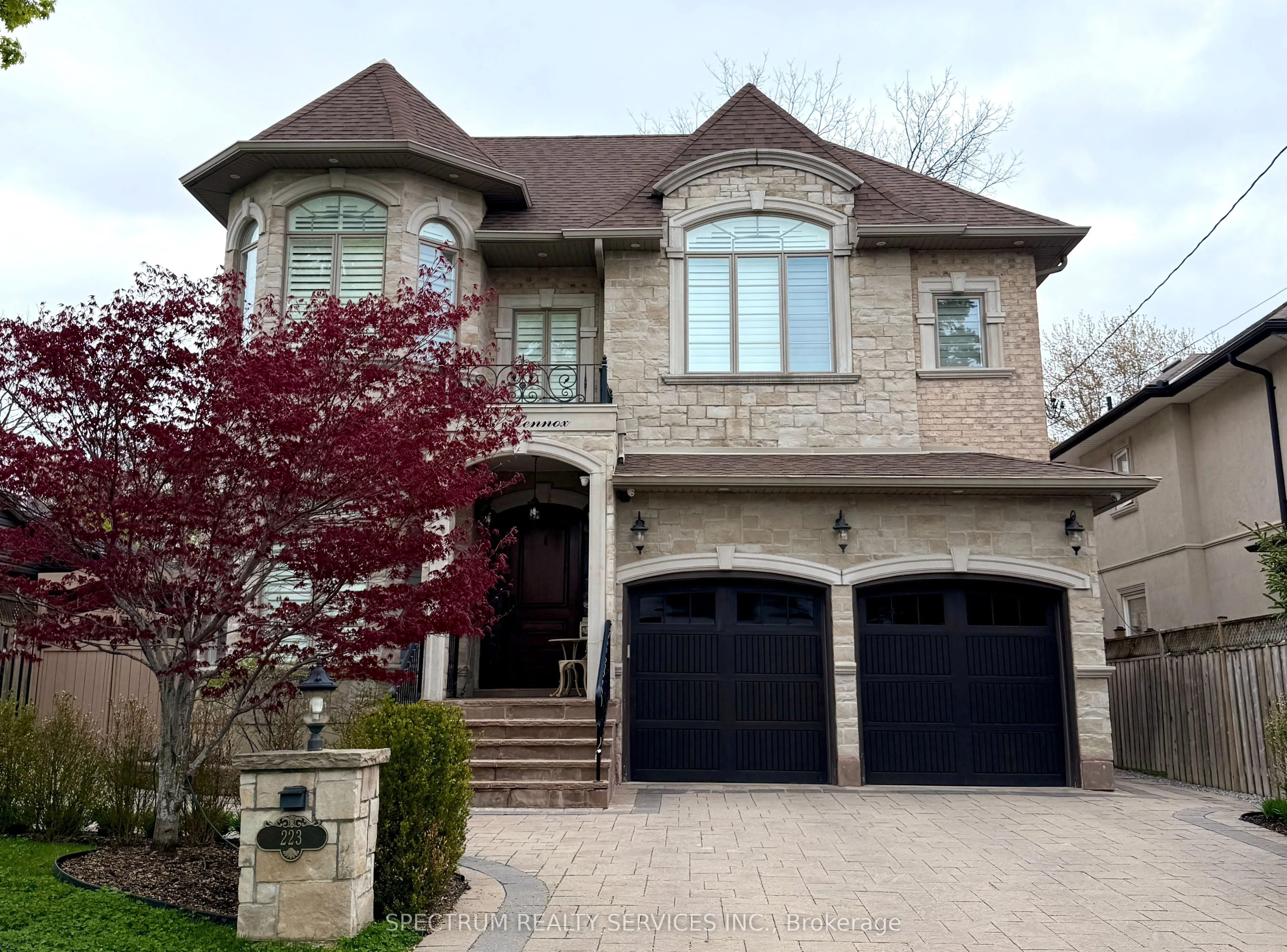 Detached Home For Sale | N13673118