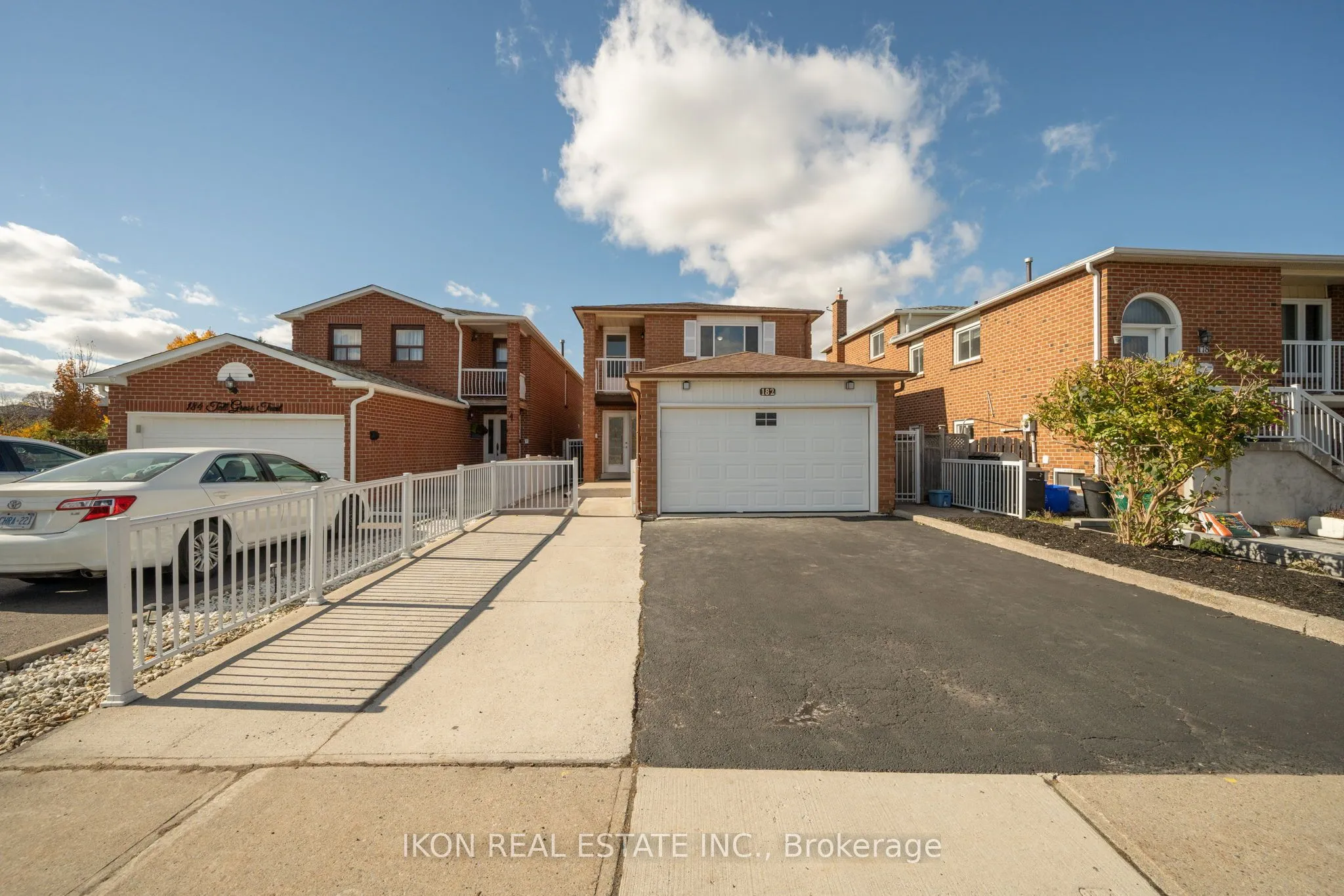 Detached Home For Sale | N13673774