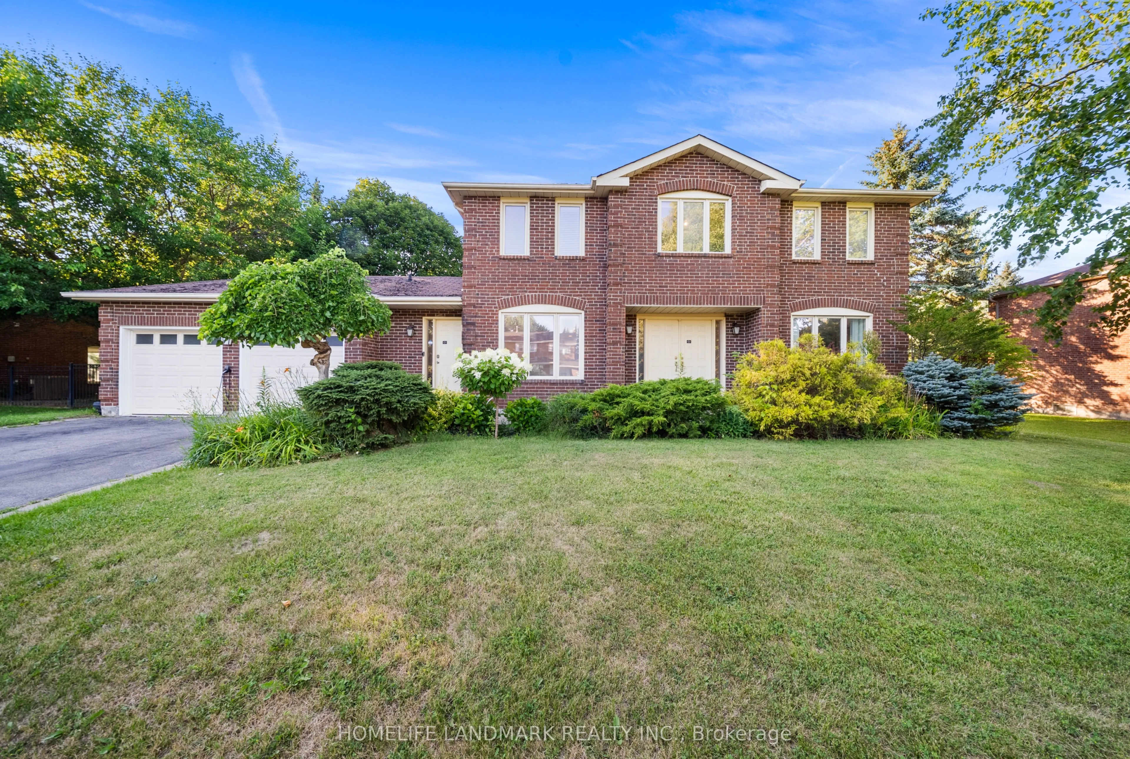 Detached Home For Sale | N13674542