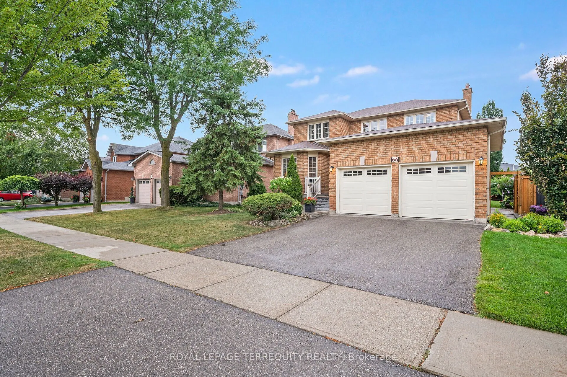 Detached Home For Sale | N13674606