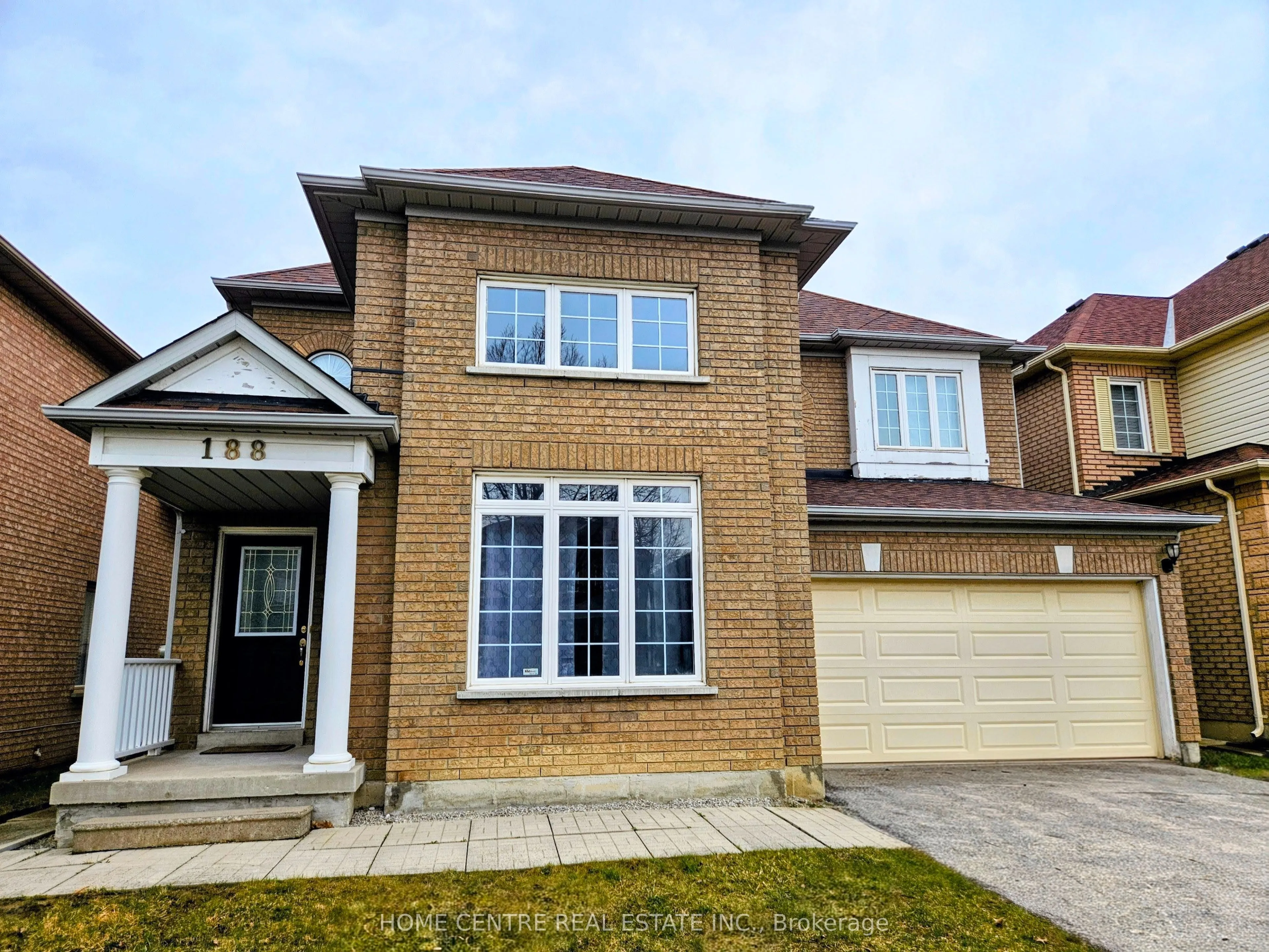 Detached Home For Sale | N13675372