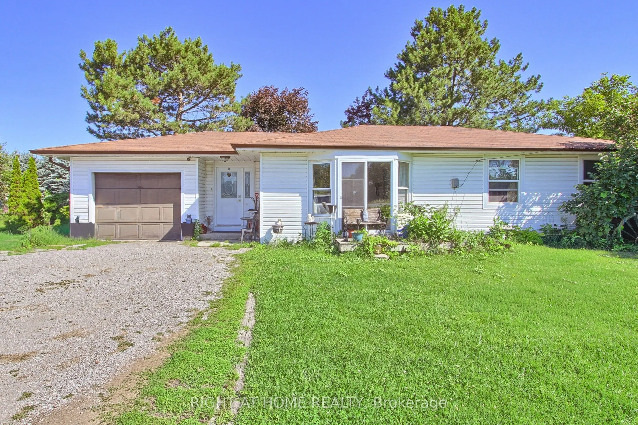 Detached Home For Sale | N13676868