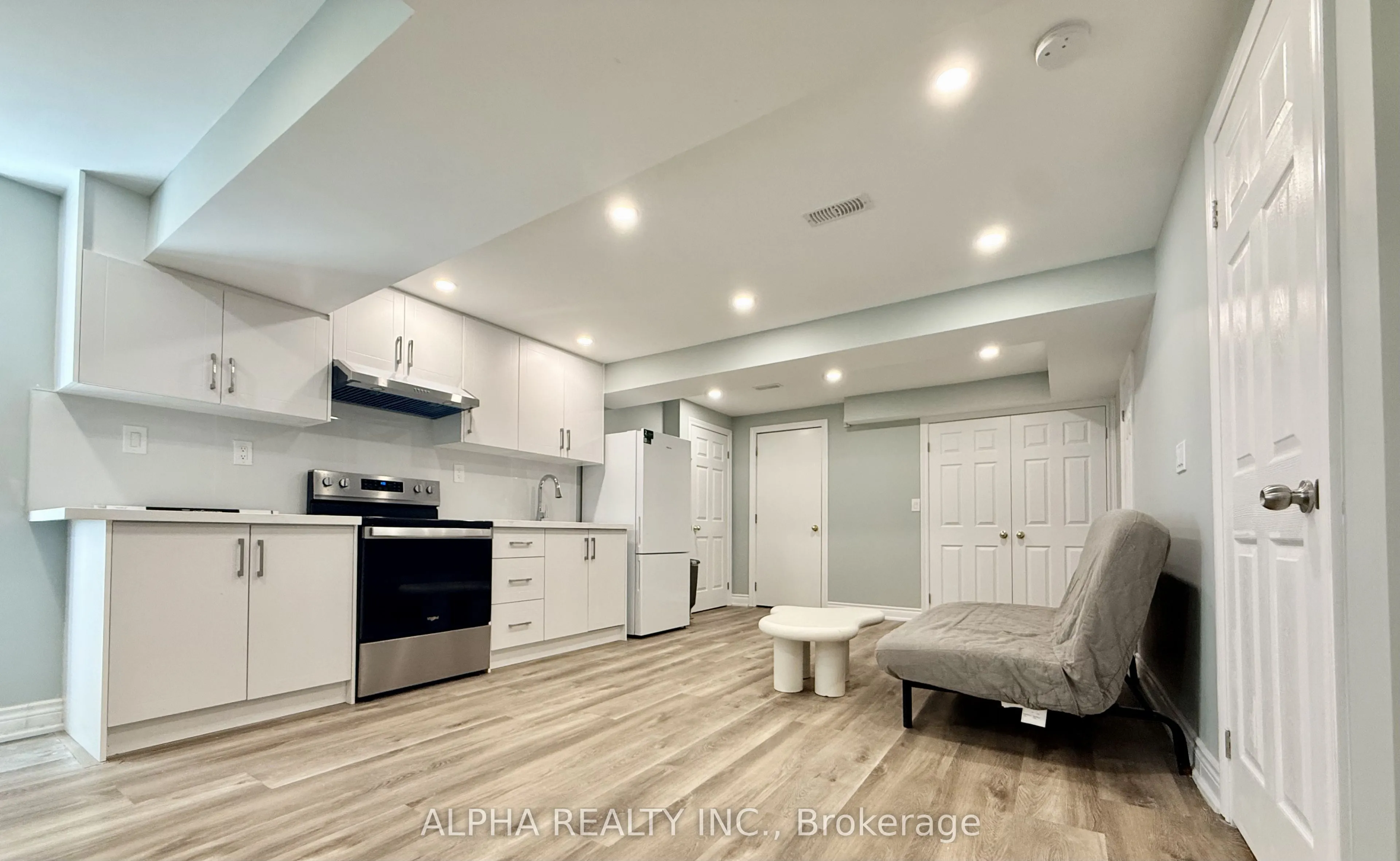 Detached Home For Lease | N13679366