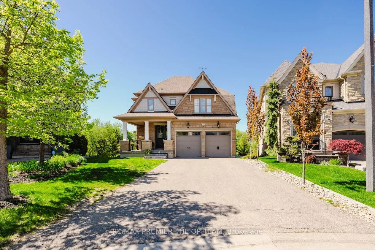 Detached Home For Sale | N13684308