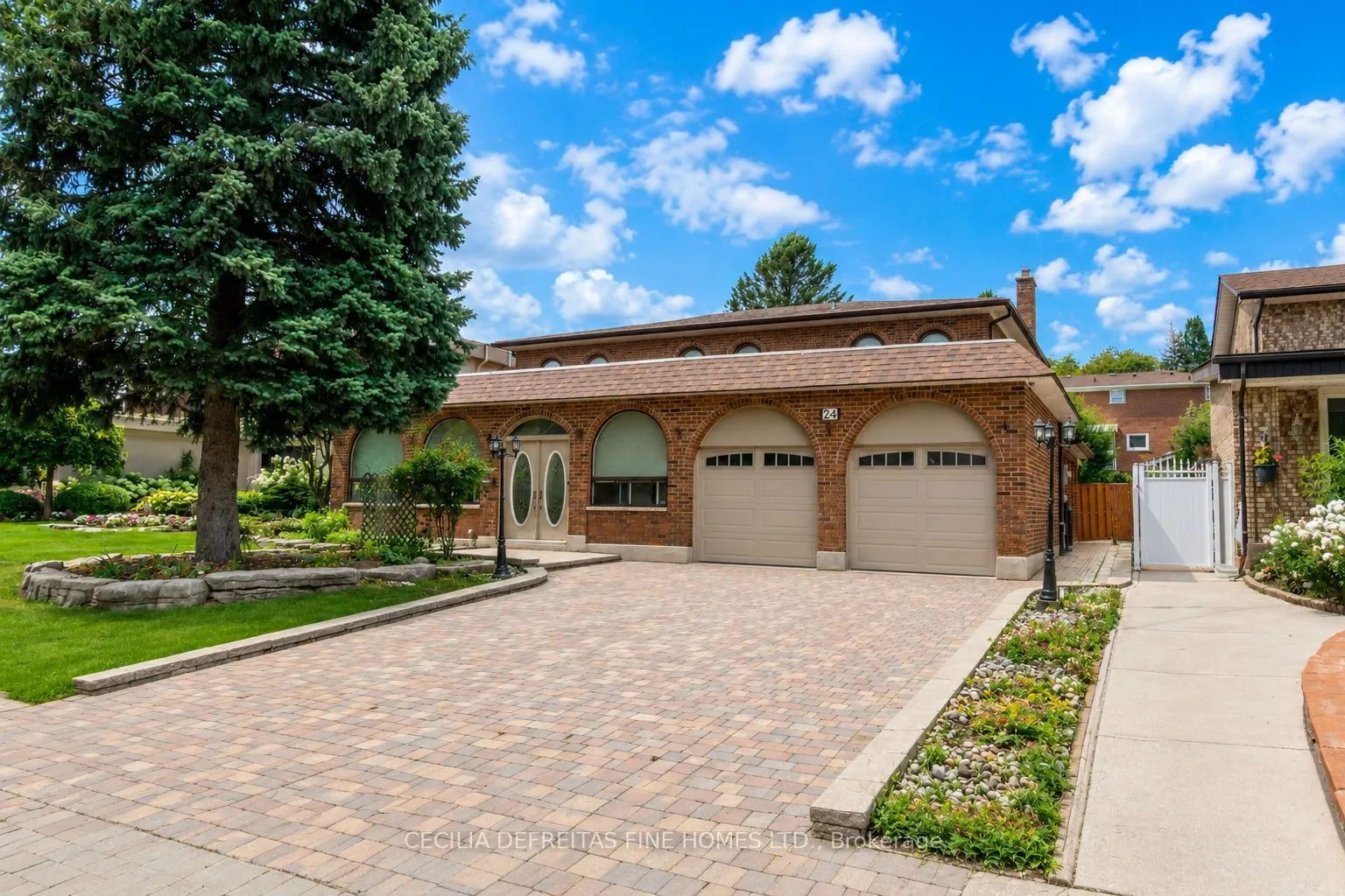 Detached Home For Lease | N13686048