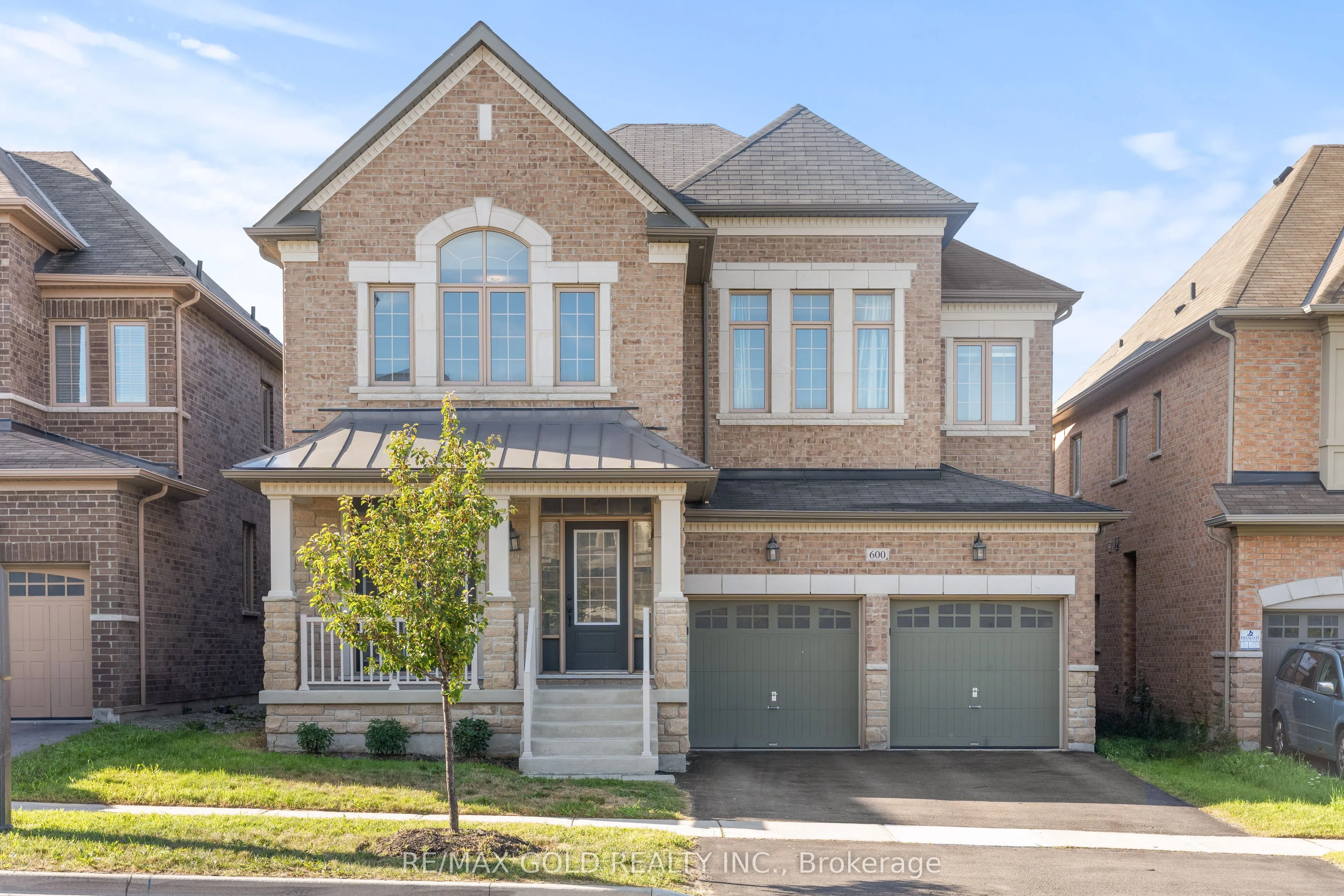 Detached Home For Sale | N13687836