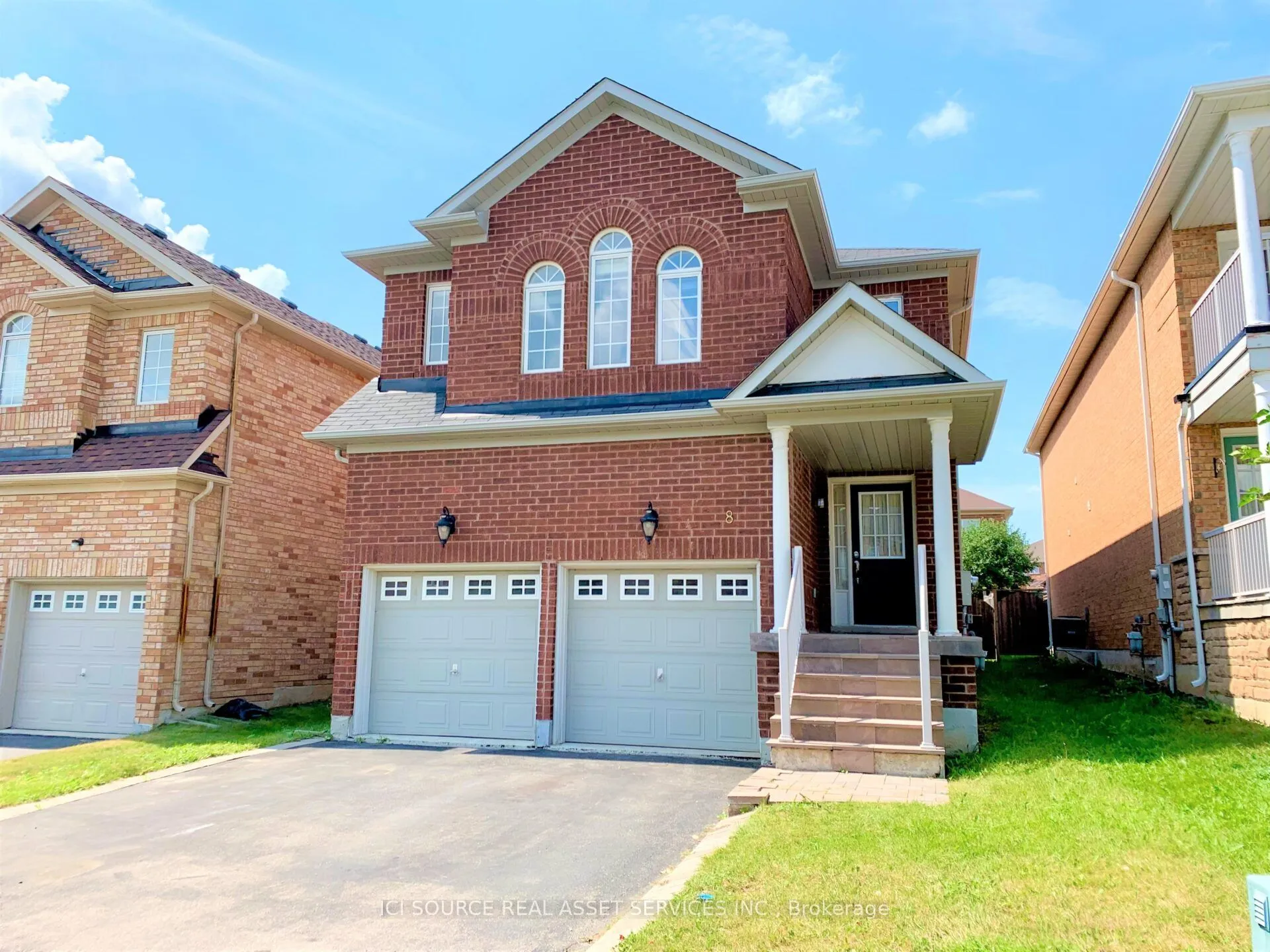 Detached Home For Lease | N13690264