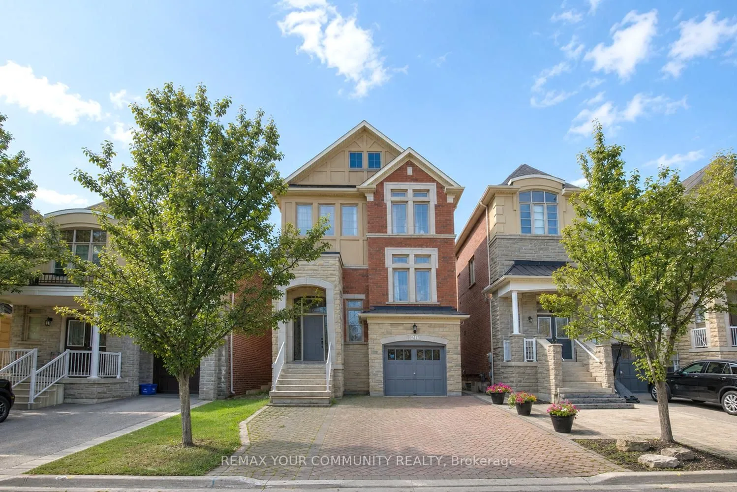 Detached Home For Lease | N13690716