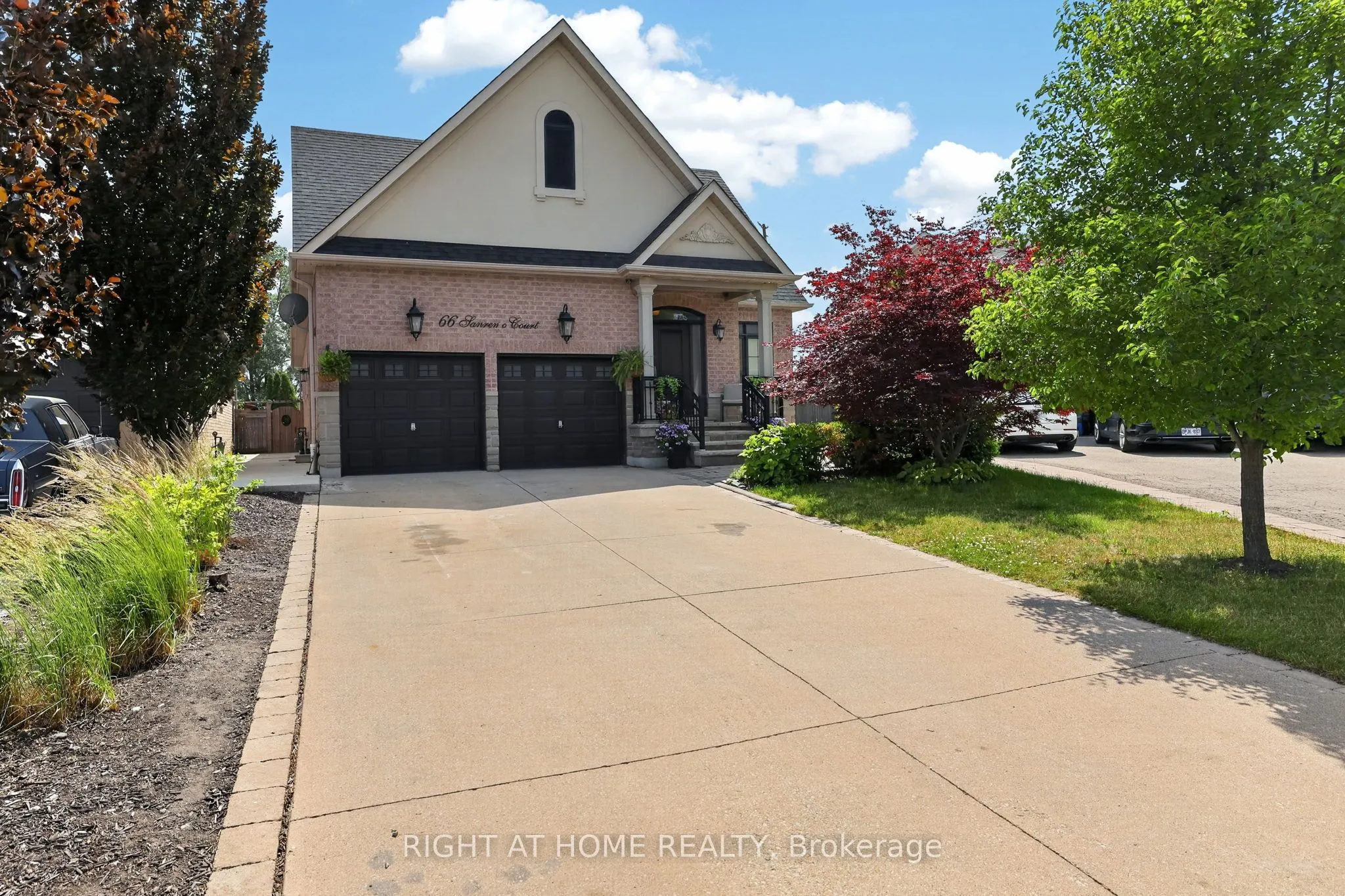Detached Home For Sale | N13691050