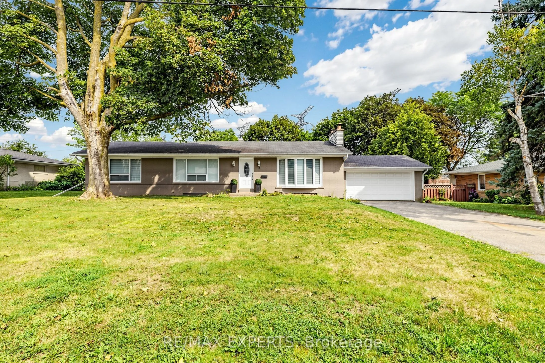 Detached Home For Lease | N13691144