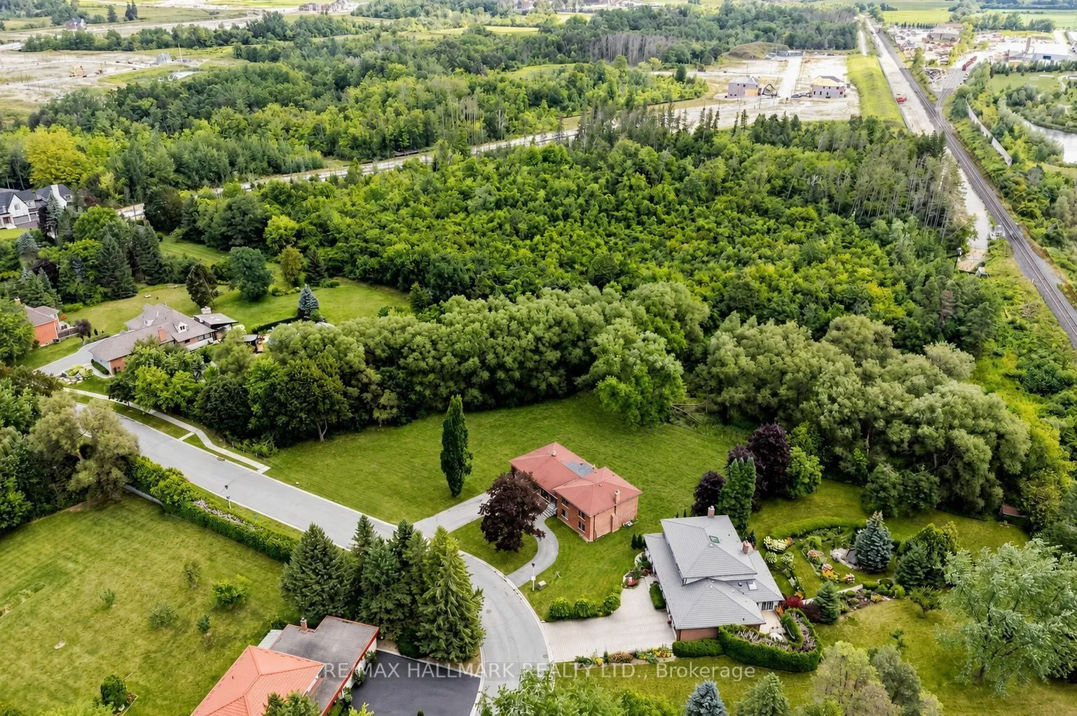 Detached Home For Sale | N13693812