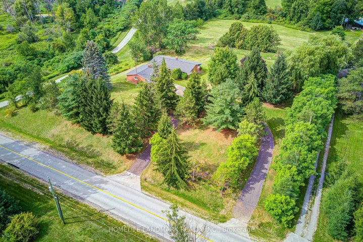 1098 15th Side Road, New Tecumseth, ON L0G 1T0