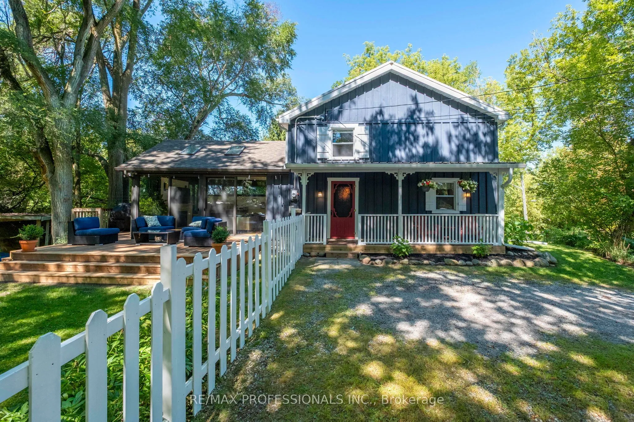 Detached Home For Sale | N13695926