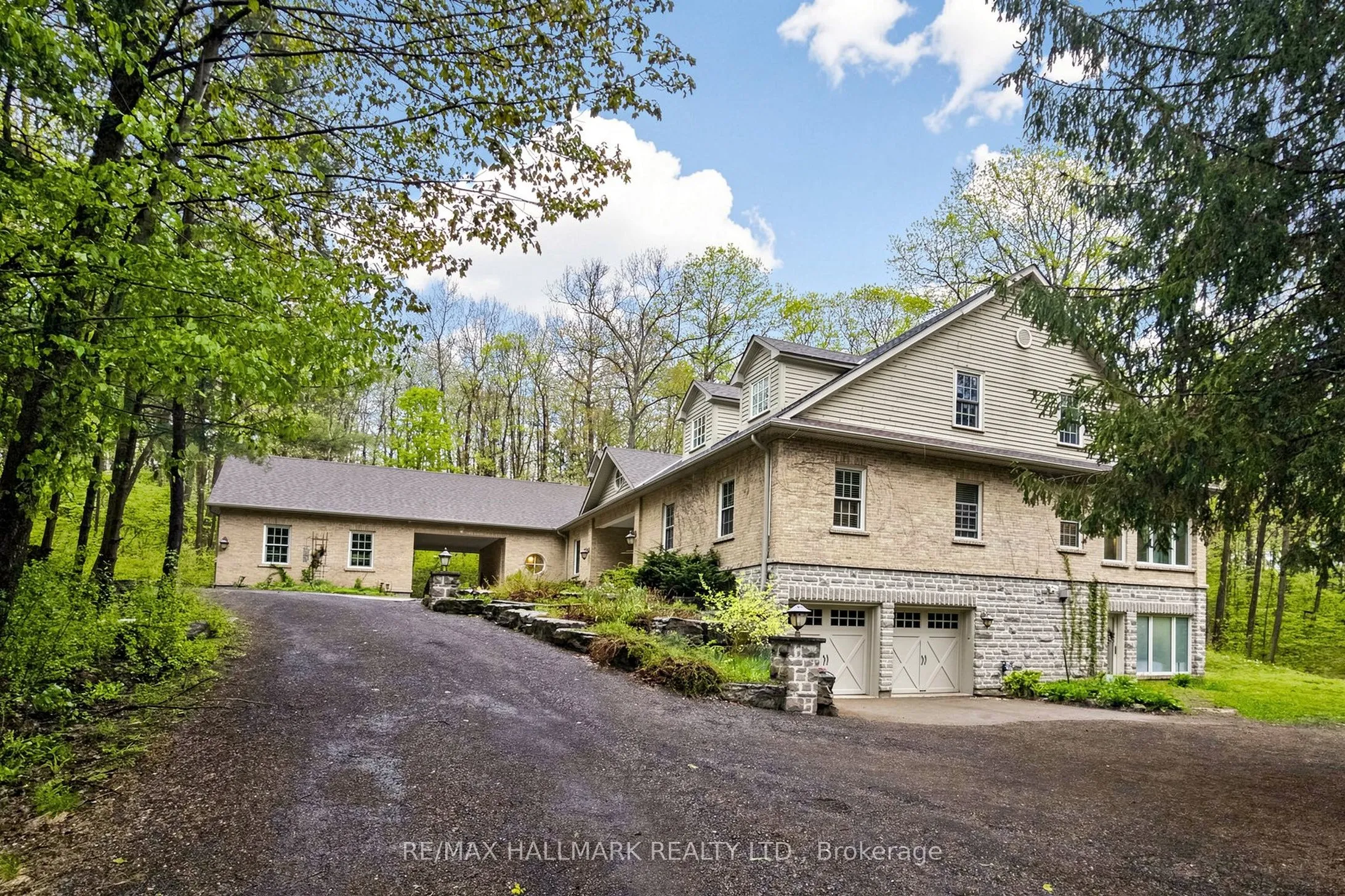 Detached Home For Sale | N13696876