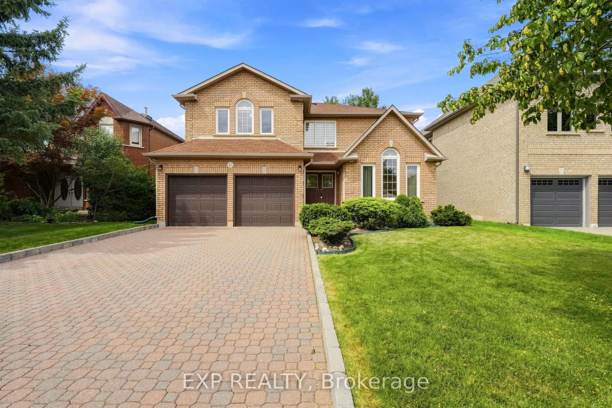 Detached Home For Sale | N13698736