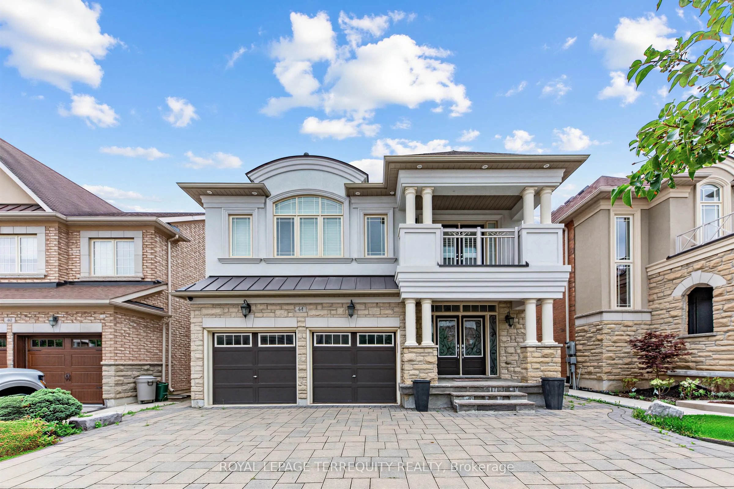 Detached Home For Sale | N13702222