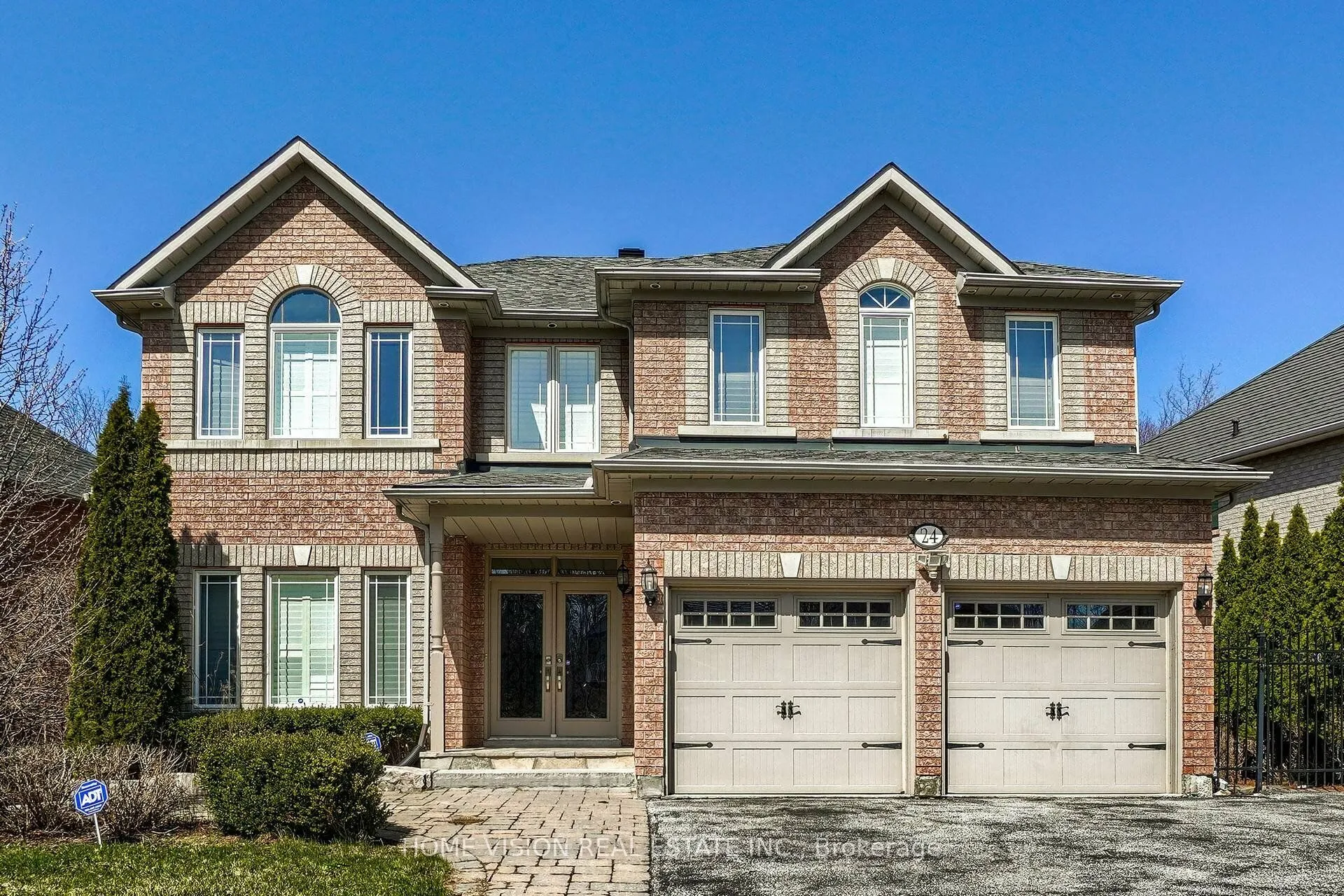 Detached Home For Lease | N13703154