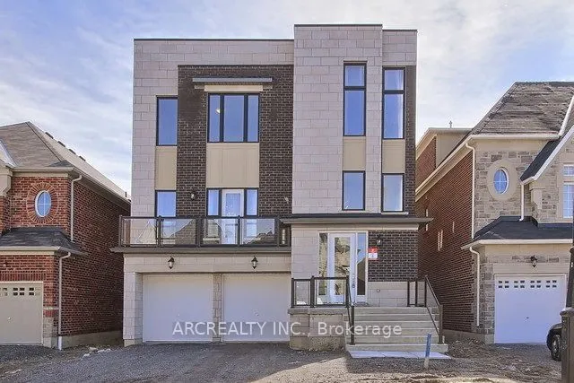 Detached Home For Lease | N13703956