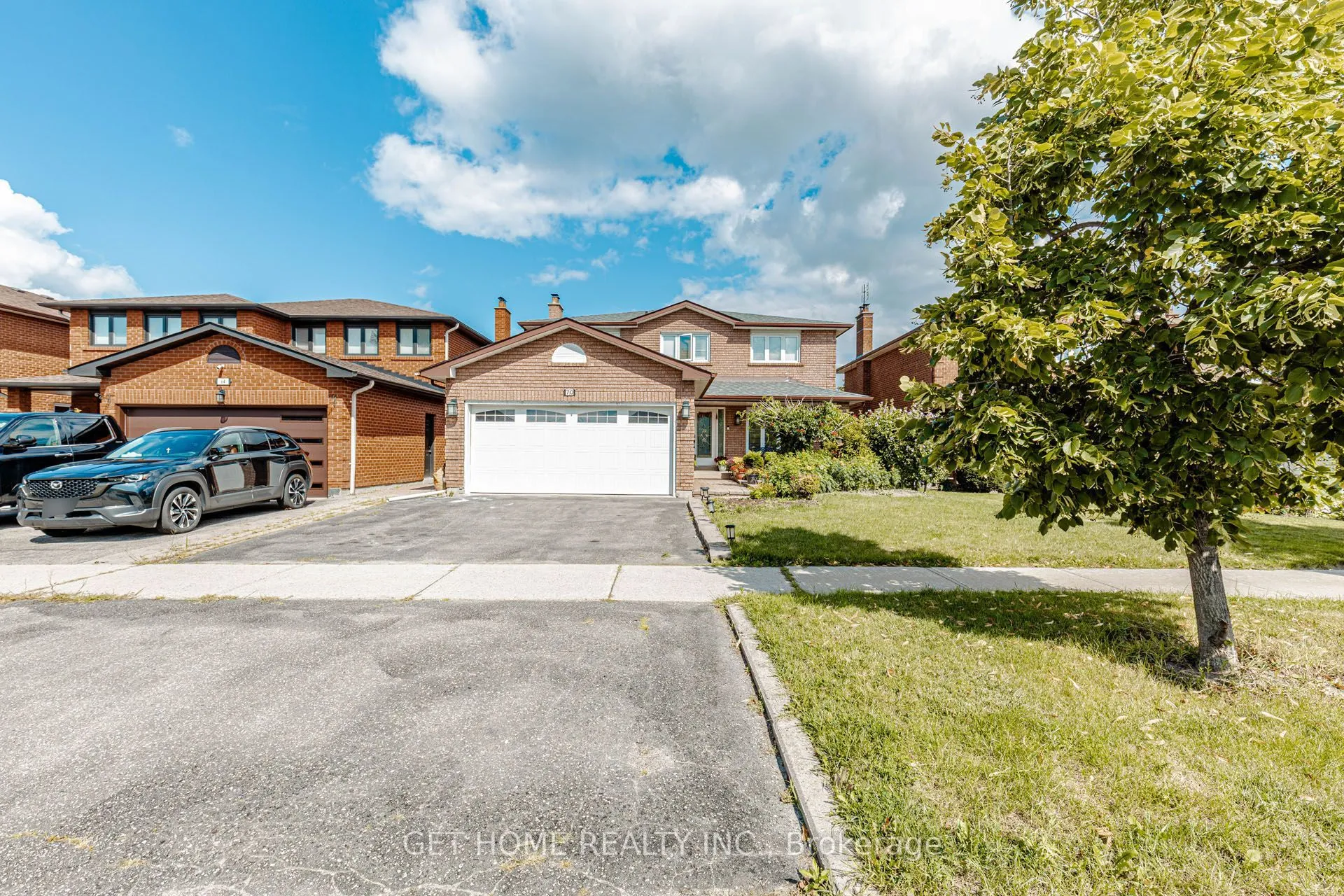 Detached Home For Lease | N13704584