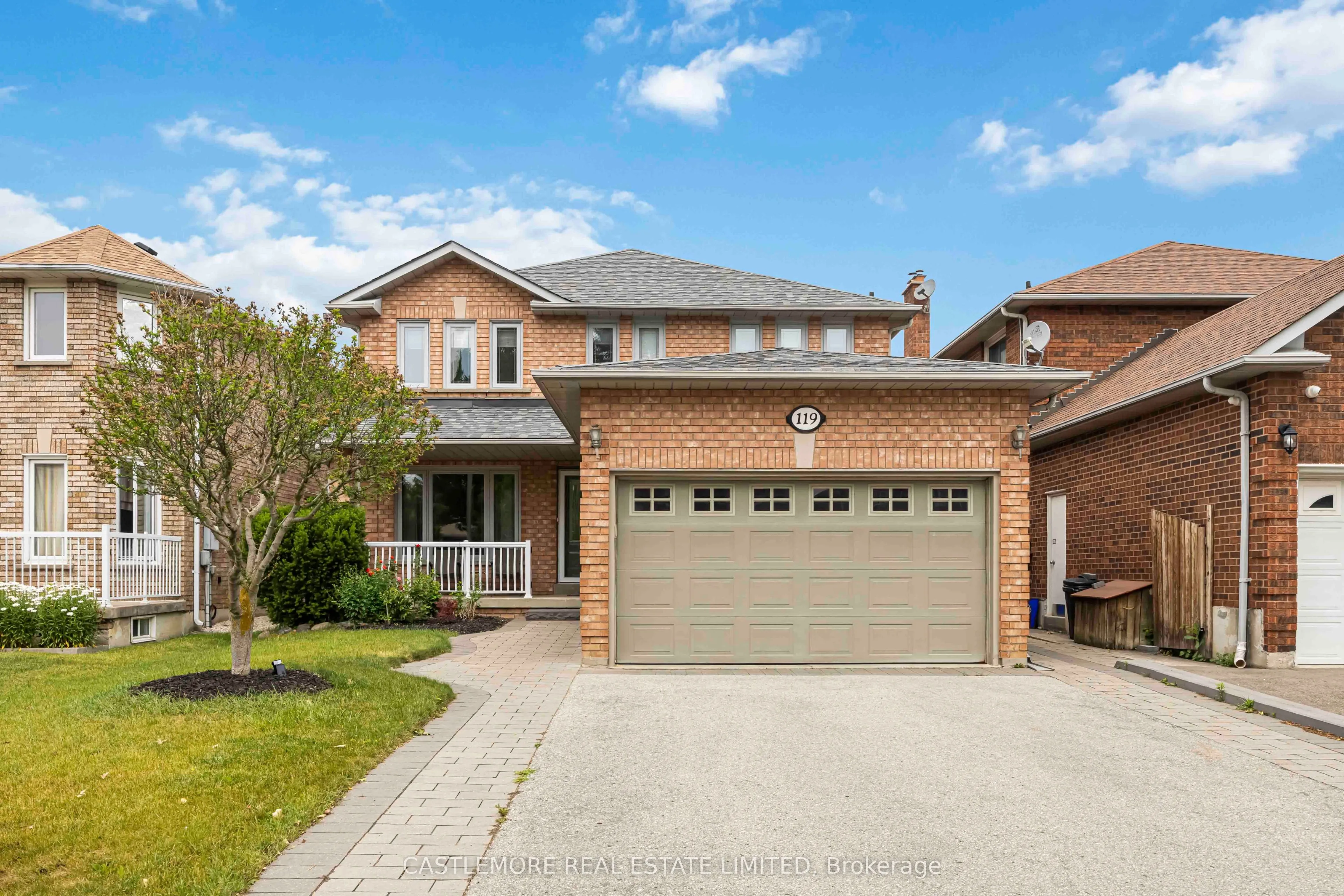 Detached Home For Sale | N13704732