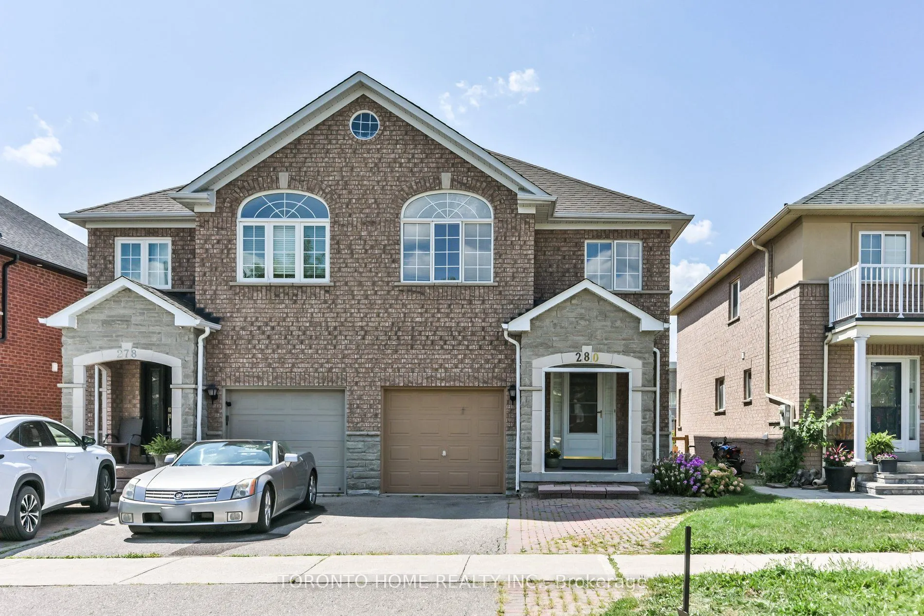 Semi-Detached Home For Sale | N13704760