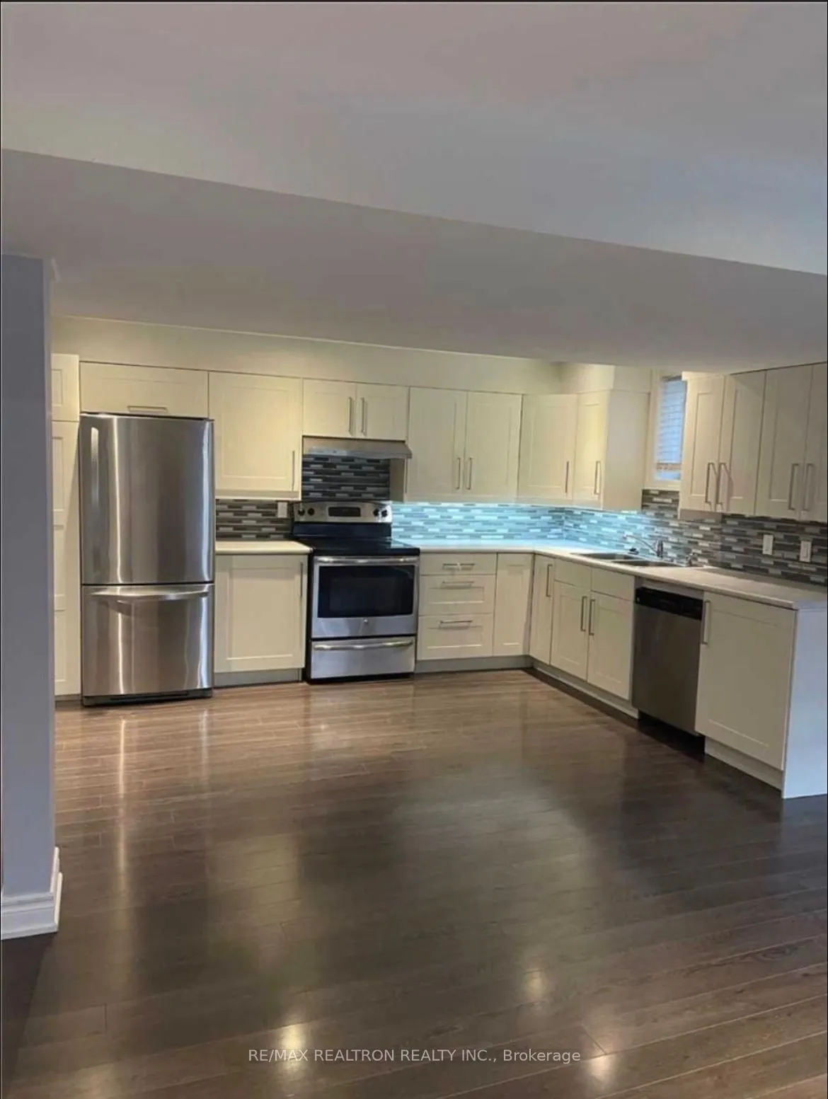 Detached Home For Lease | N13706300