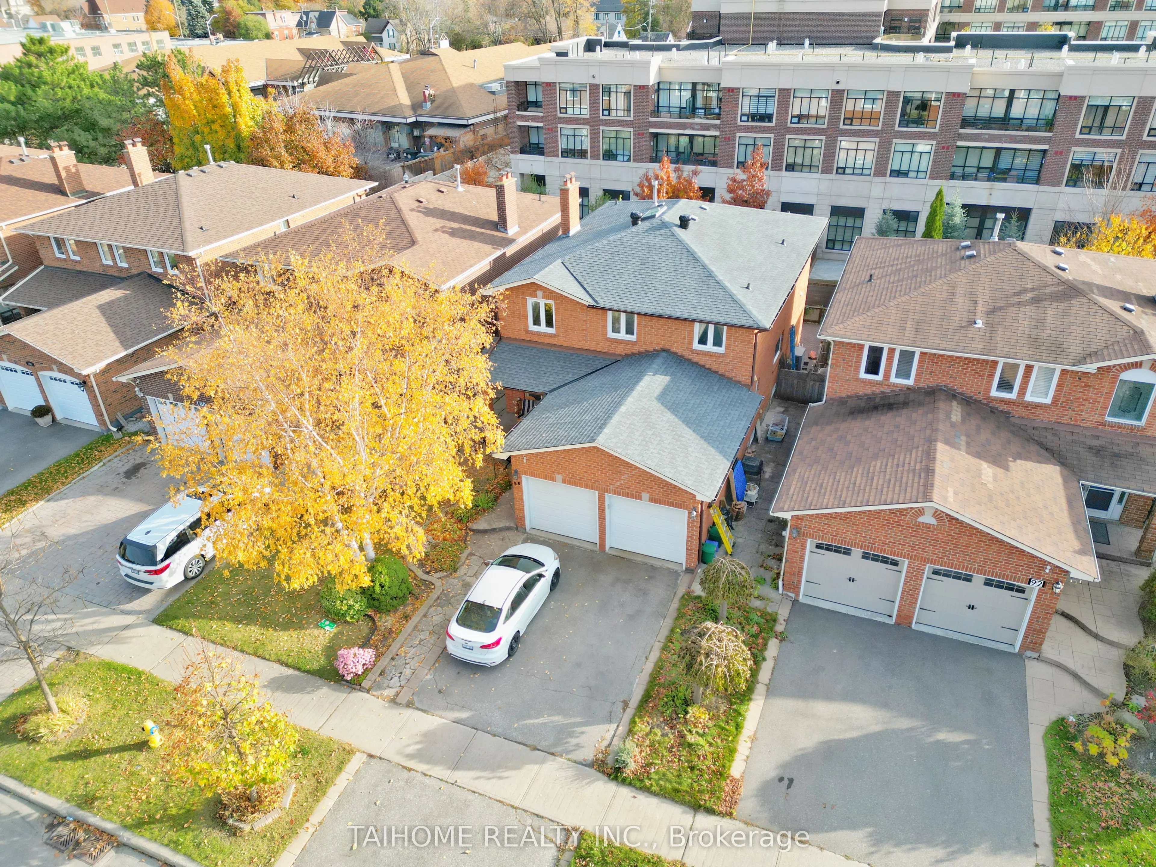Detached Home For Lease | N13707662