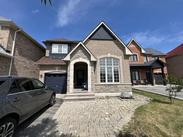 Detached Home For Lease | N13710202