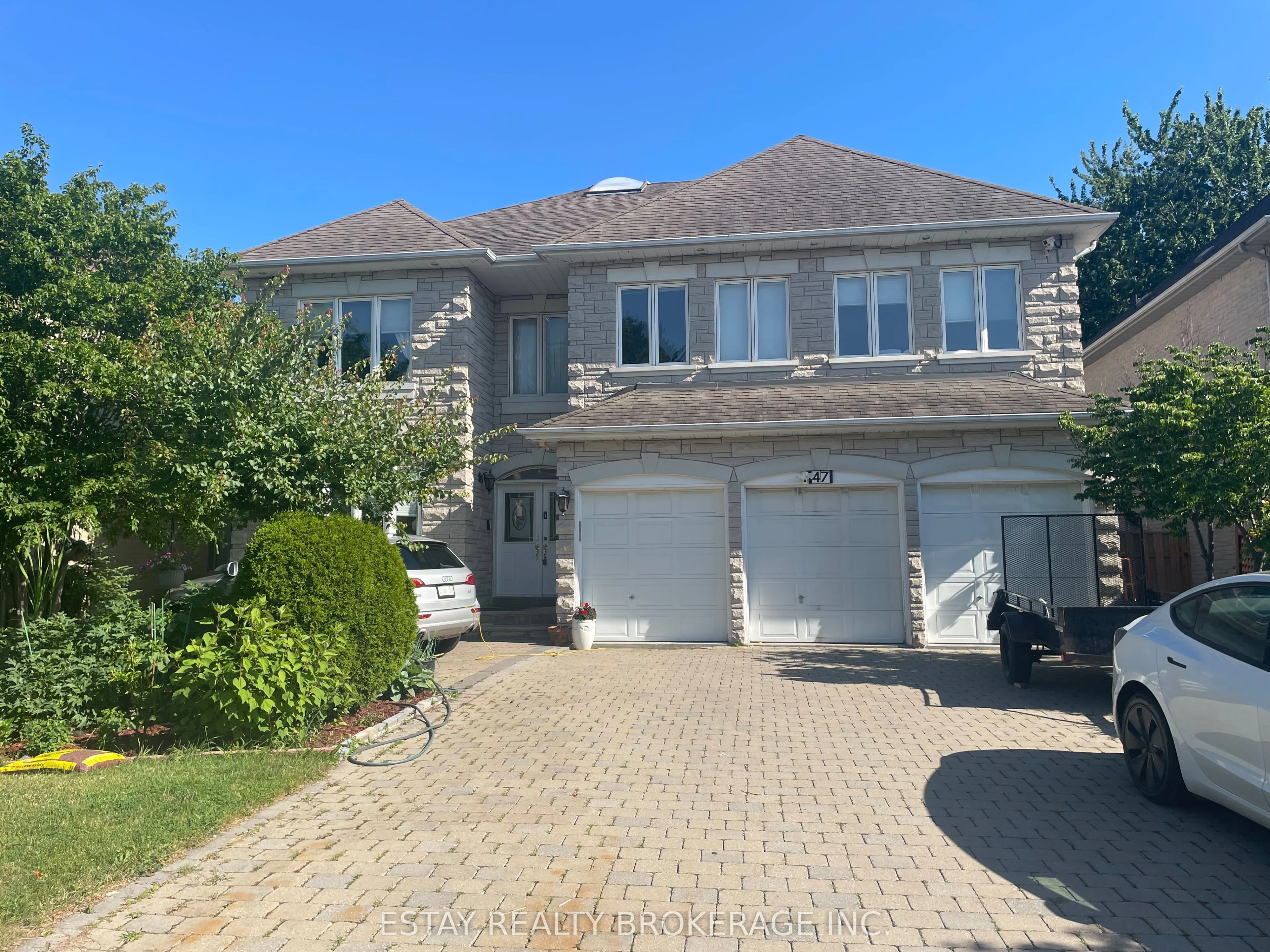 Detached Home For Sale | N13712476